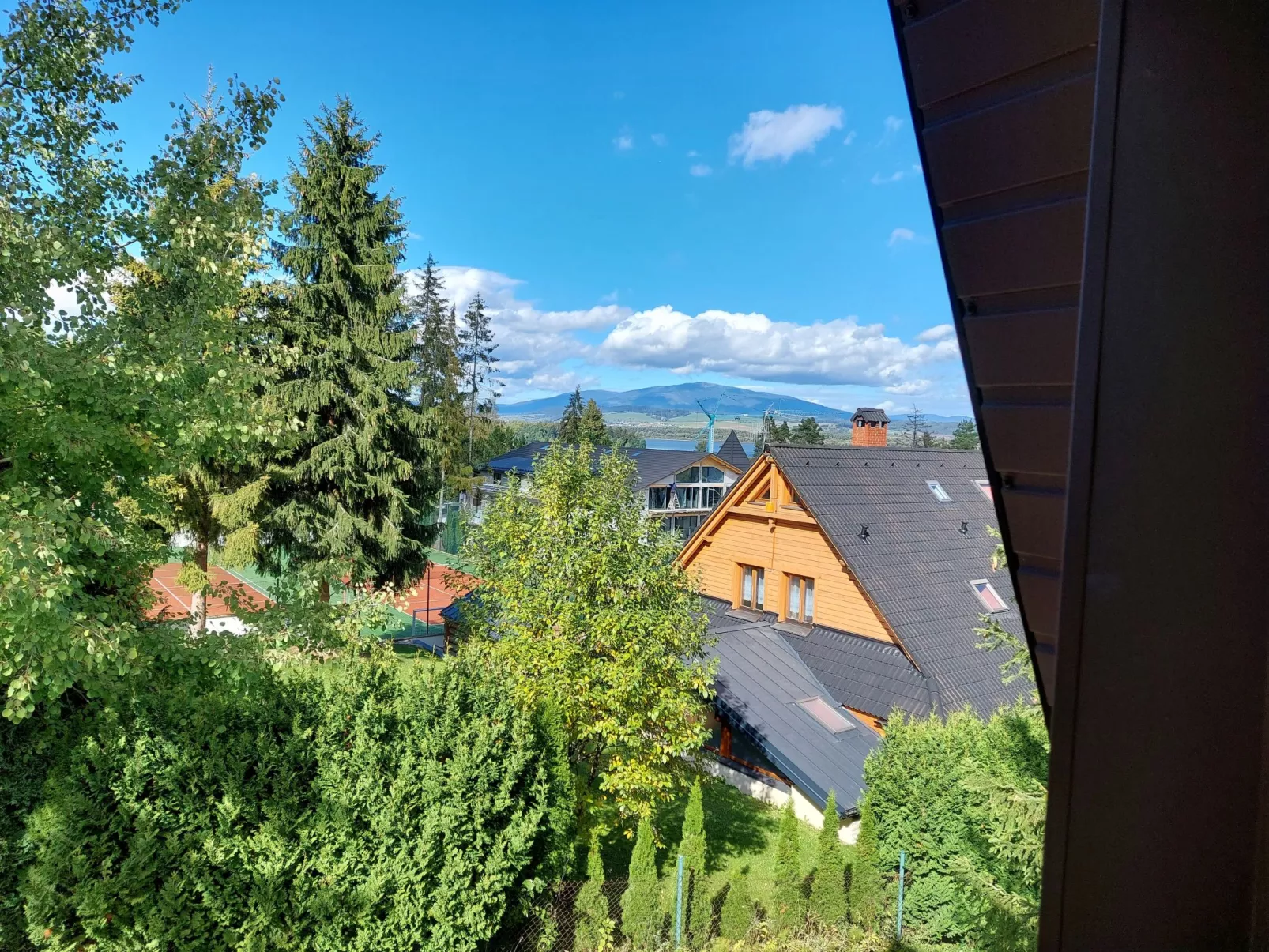 Hütte in der Orava-Draußen