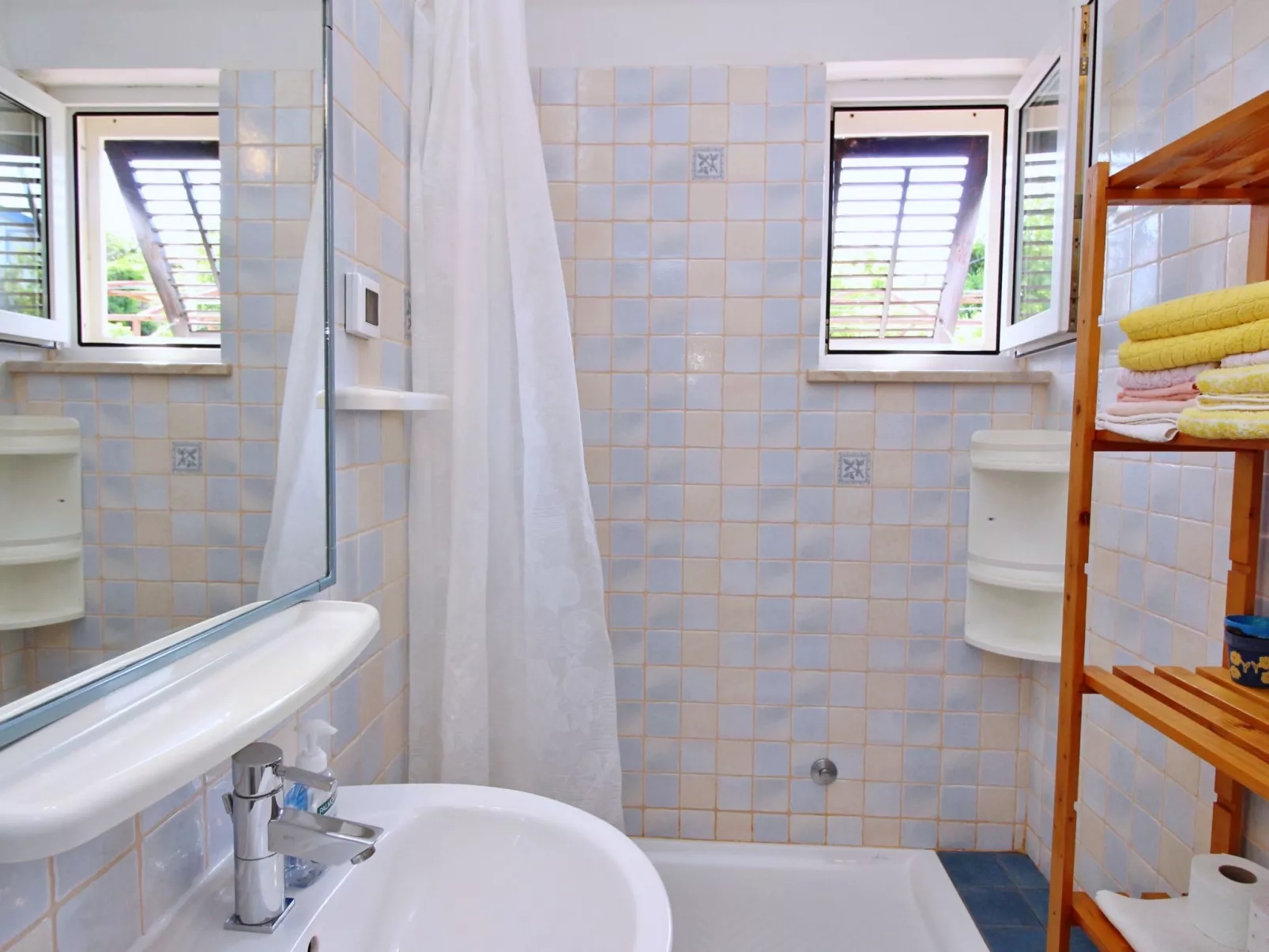 Apartment Bujas-Inside