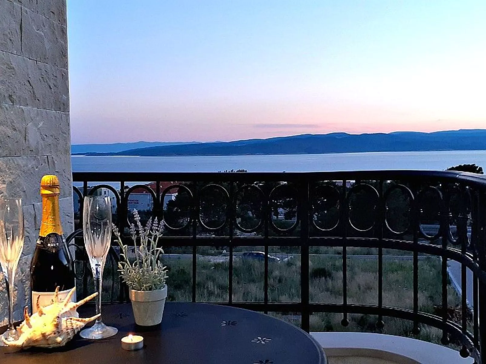 In Baška Voda-Outside