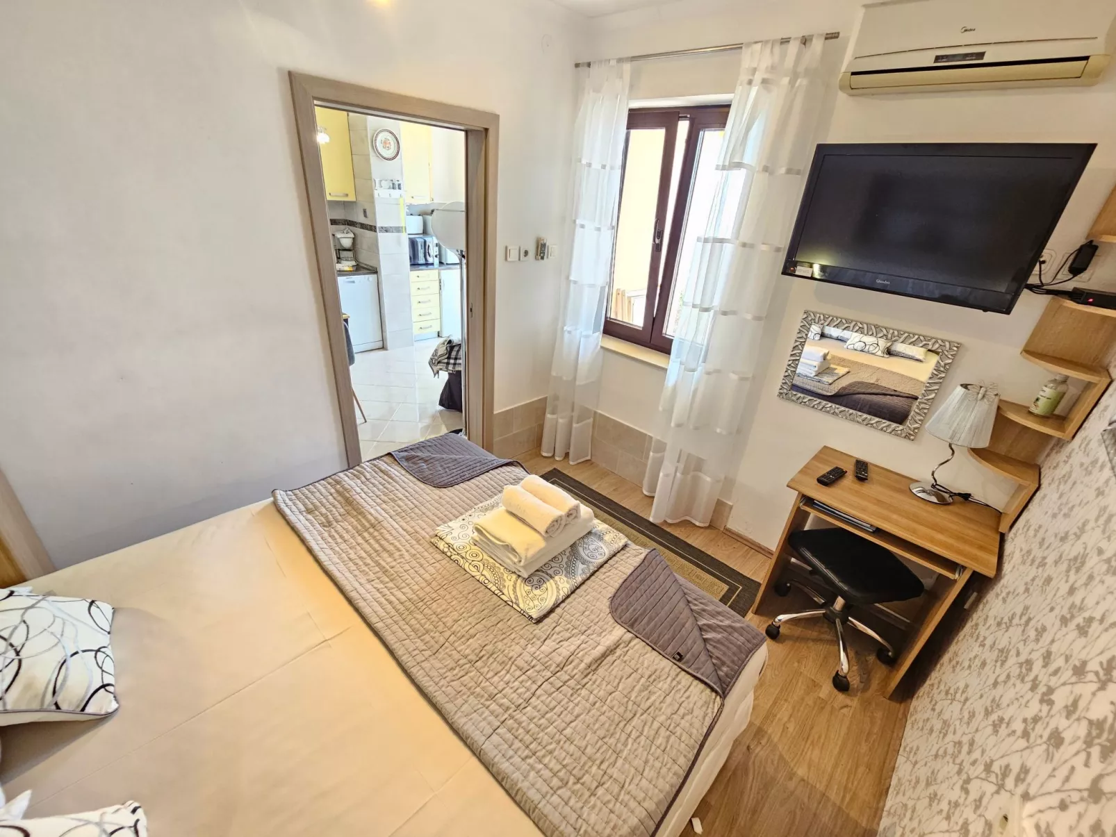 Wohnung für 2 Pers. mit Balkon-Drinnen