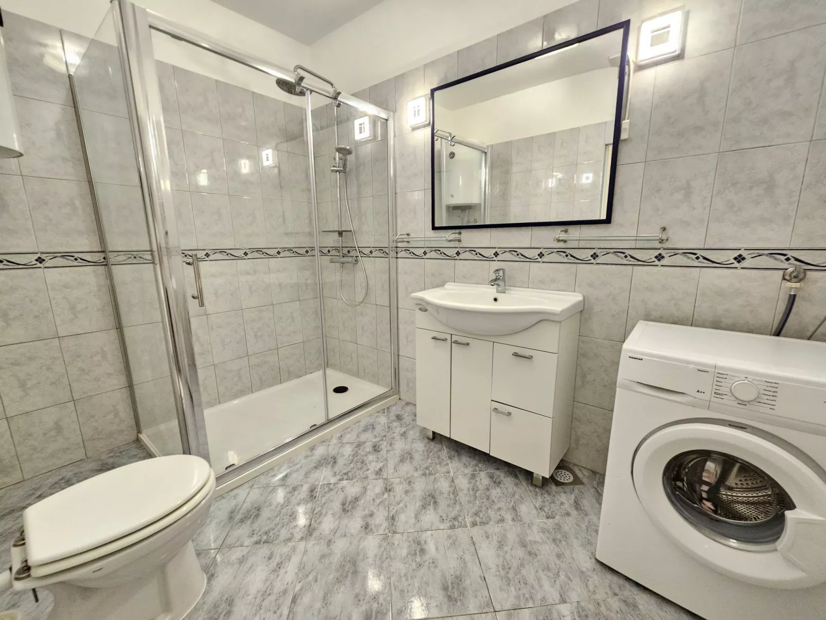 Wohnung für 8 Personen, 150m vom Strand entfernt-Image-tags.info