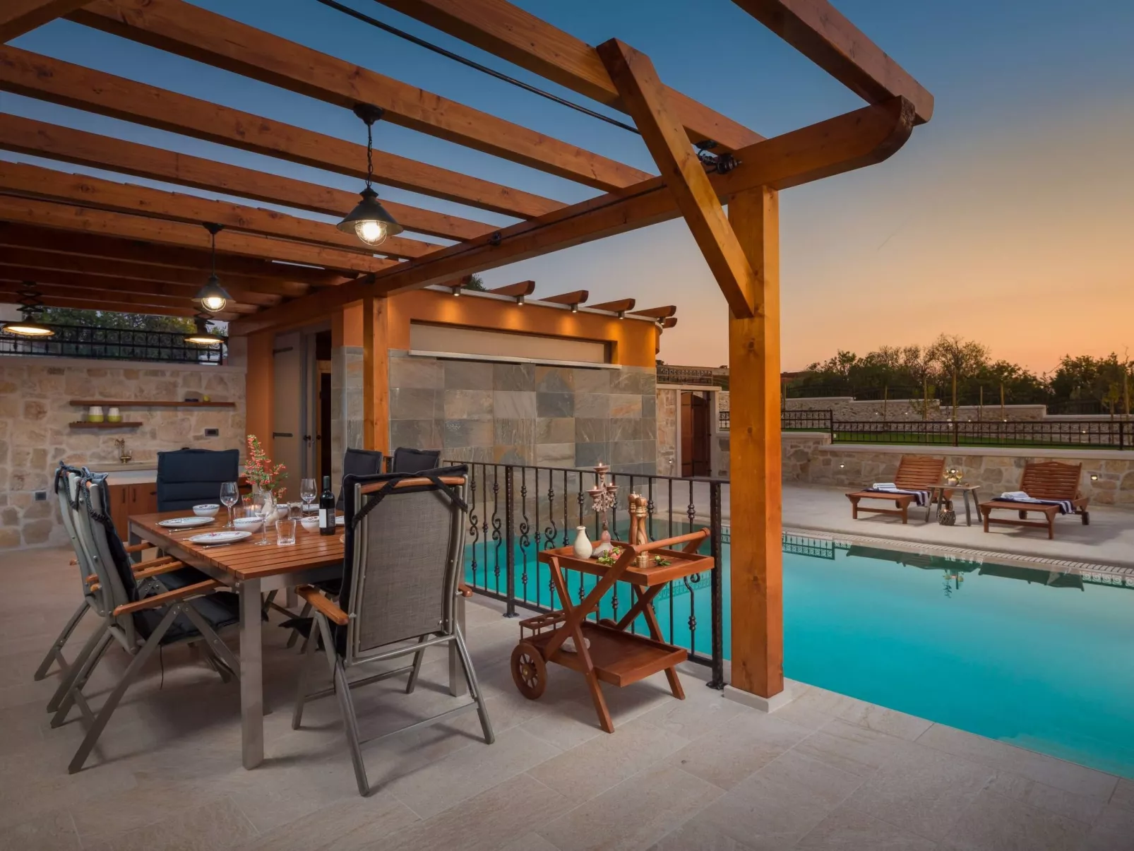 Die Höfe der Villa Ivan-Image-tags.info