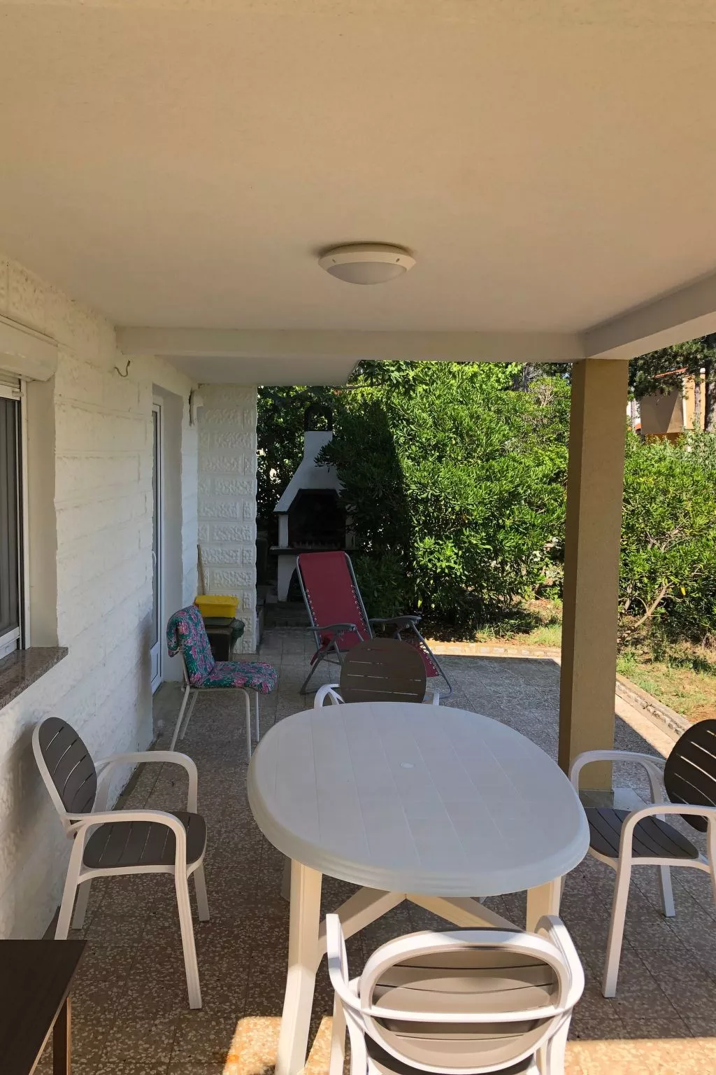 Mit grünem Garten und Meerblick - Outside