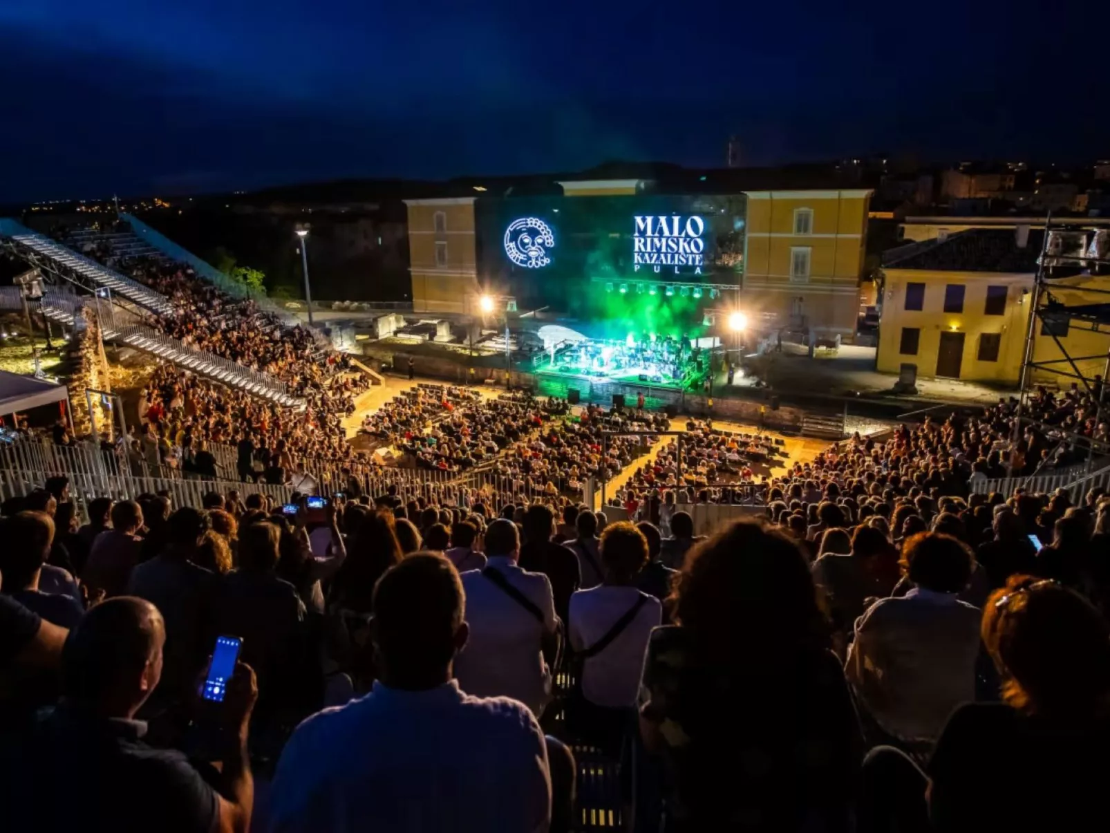 Für 4 Personen  + 1 Kind ca. 95 m&sup2; in Pula, Istrien (Pula und Umgebung)-Dehors