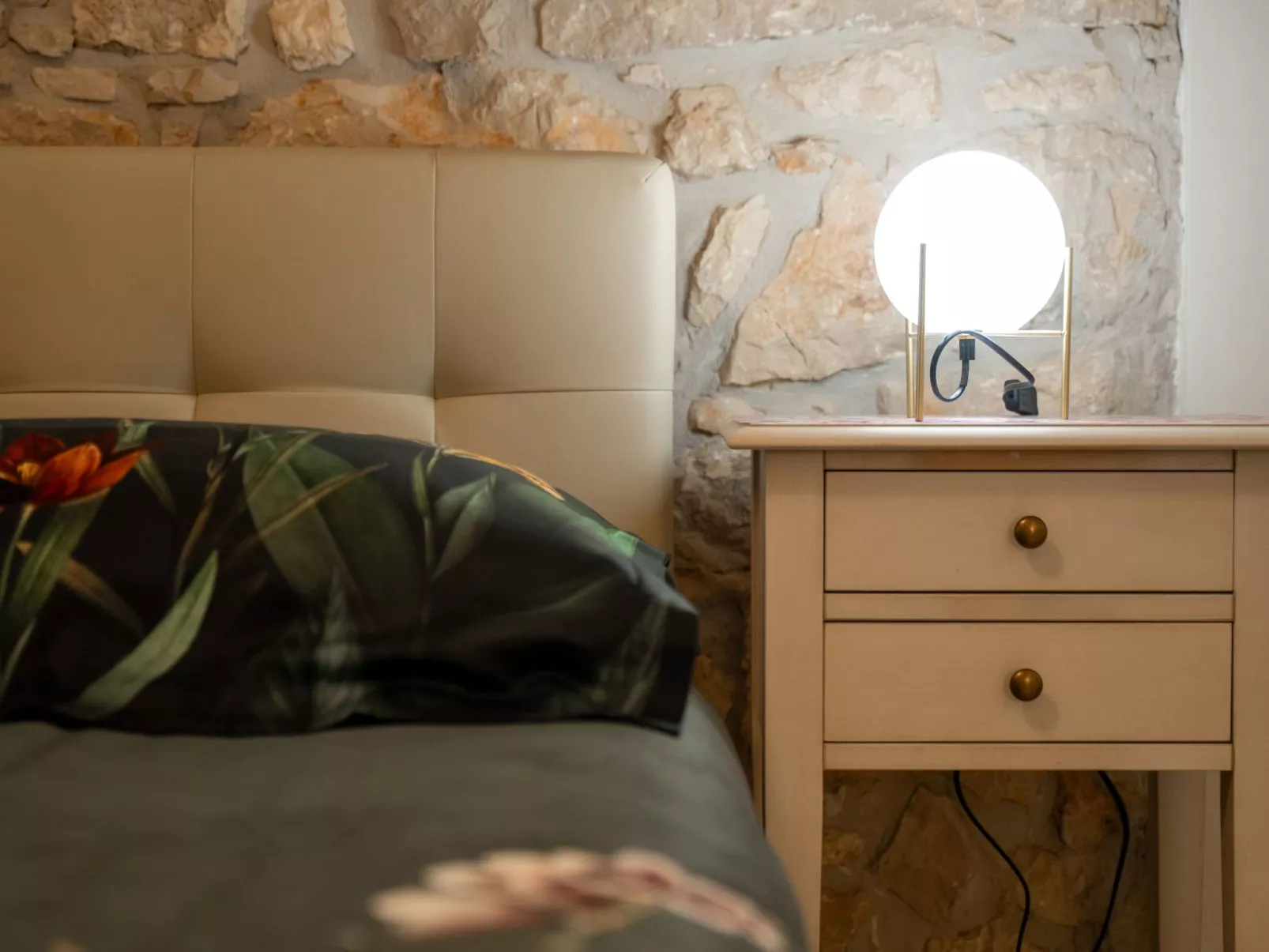 Piazzetta Studio-Dedans