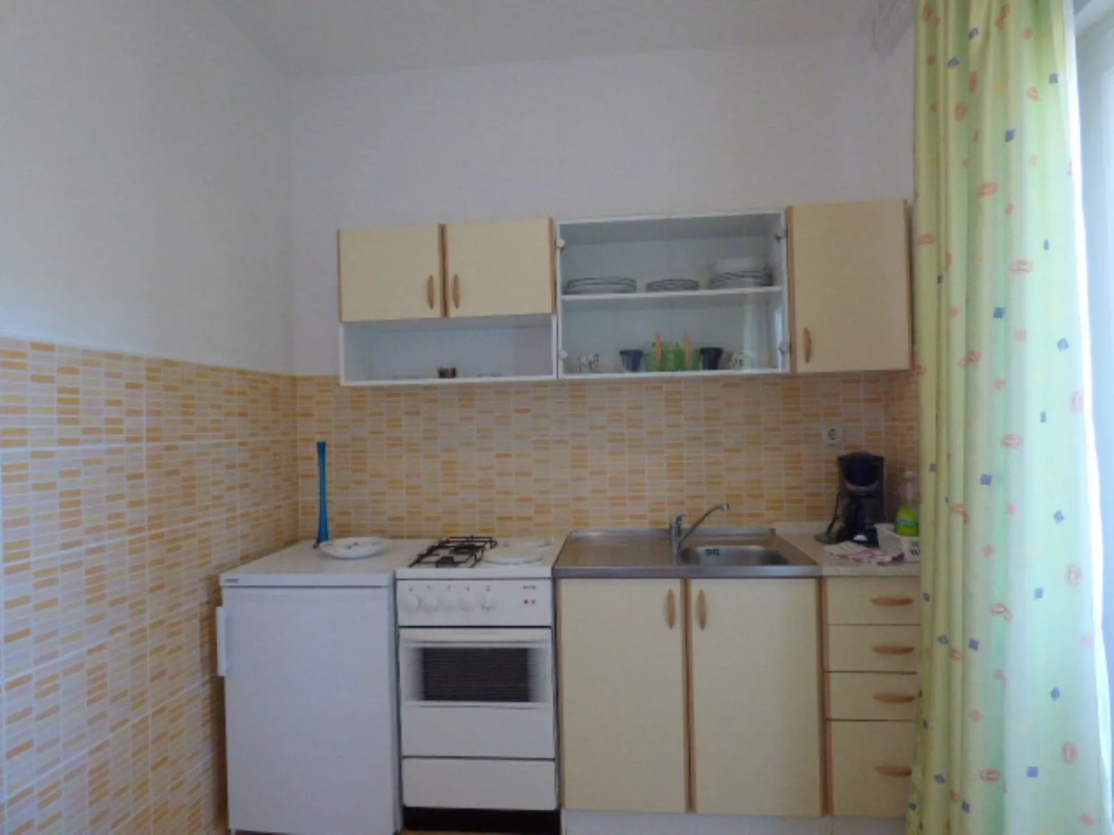 Kleines Apartment in der ersten Etage-Drinnen