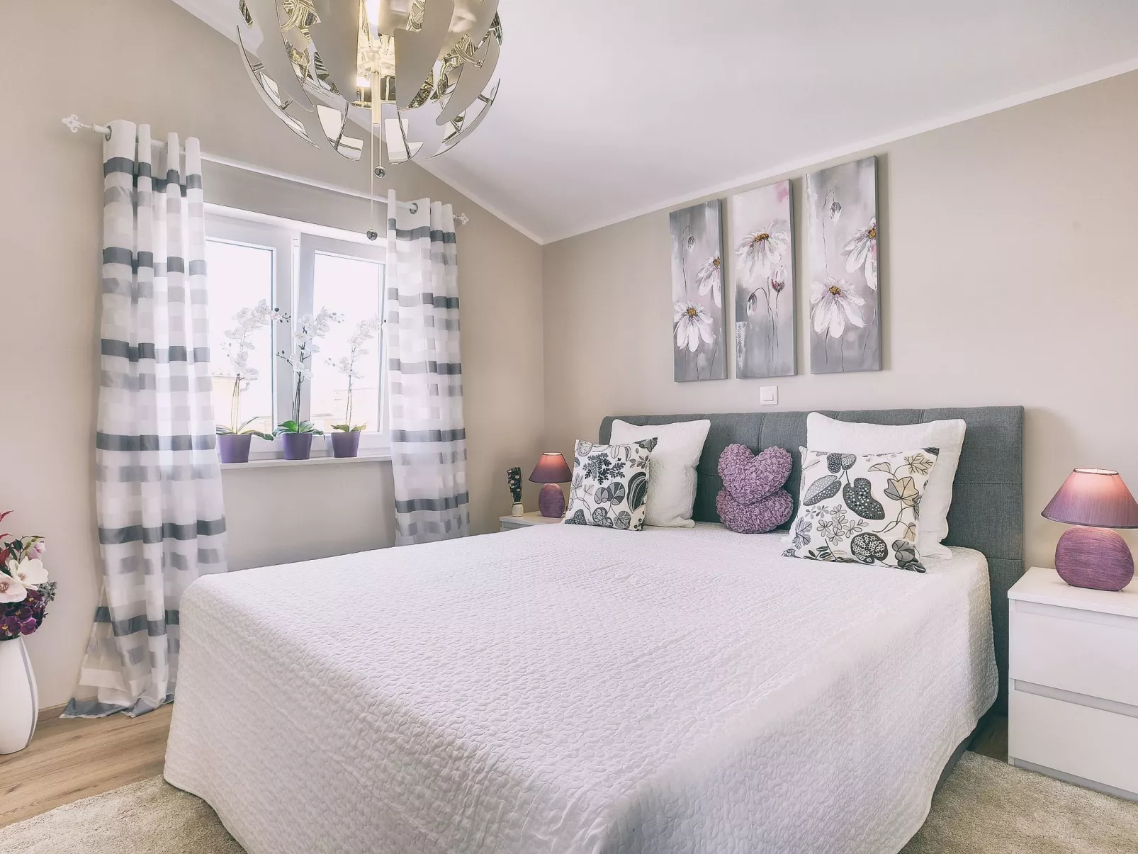 Ferienvilla mit Garten, Grill und Terrasse-Inside