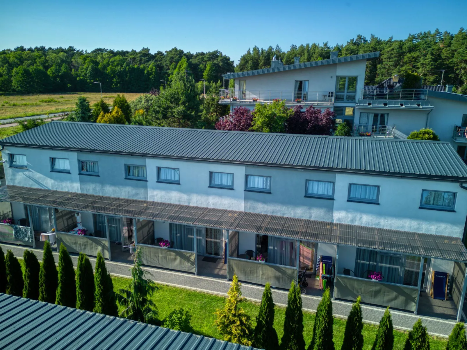 "Aurora" mit Terrasse-Draußen