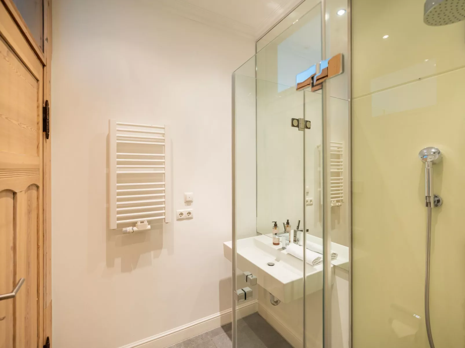 Schilfrohr Meerblick - Drinnen