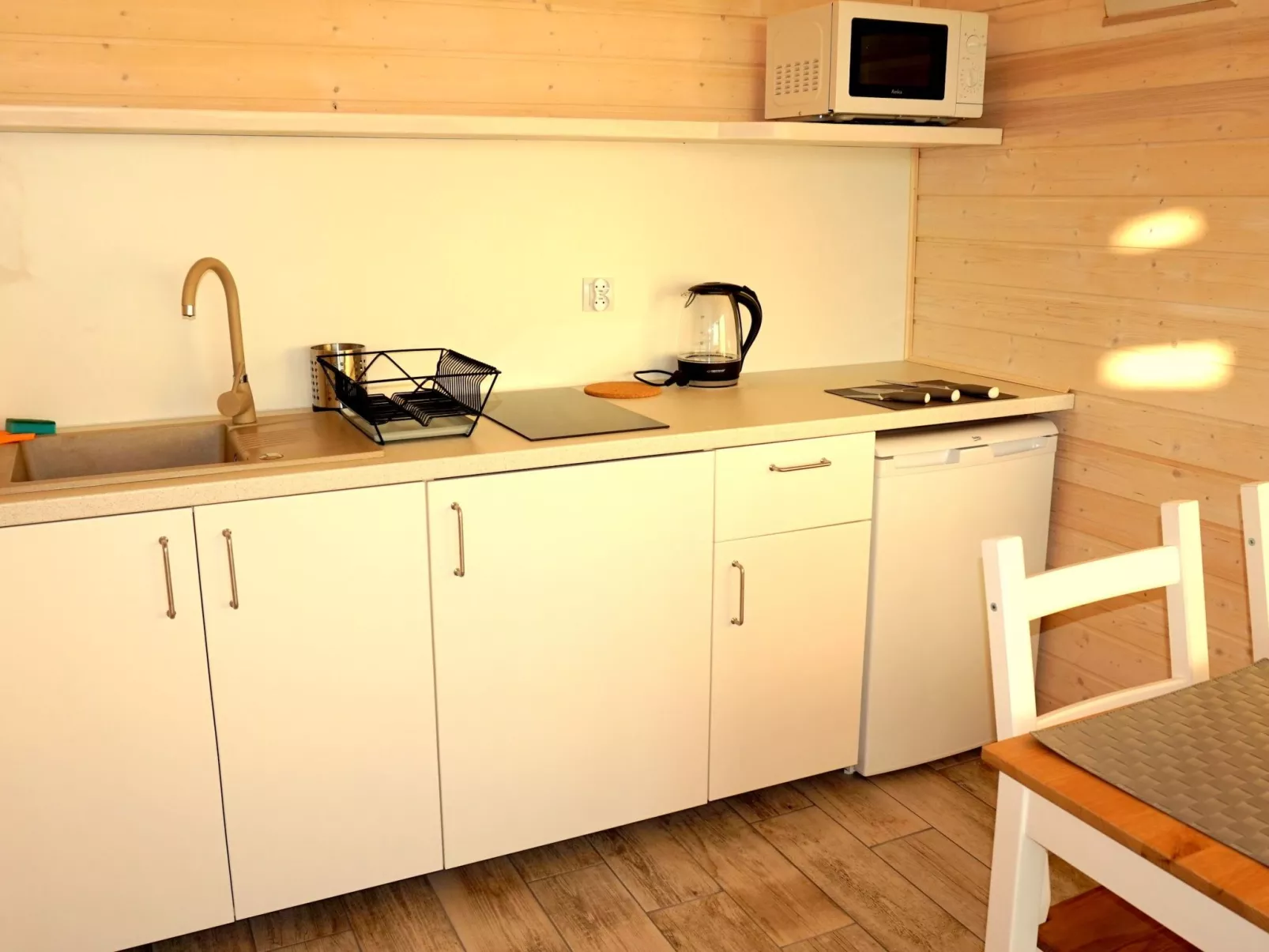 "Stop Star Sarbinowo"-Inside