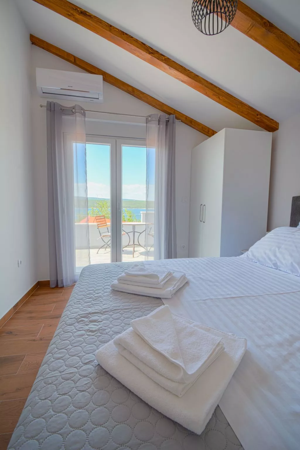 Villa mit beheiztem Pool mit Meerblick - TA Leut Agency-Inside