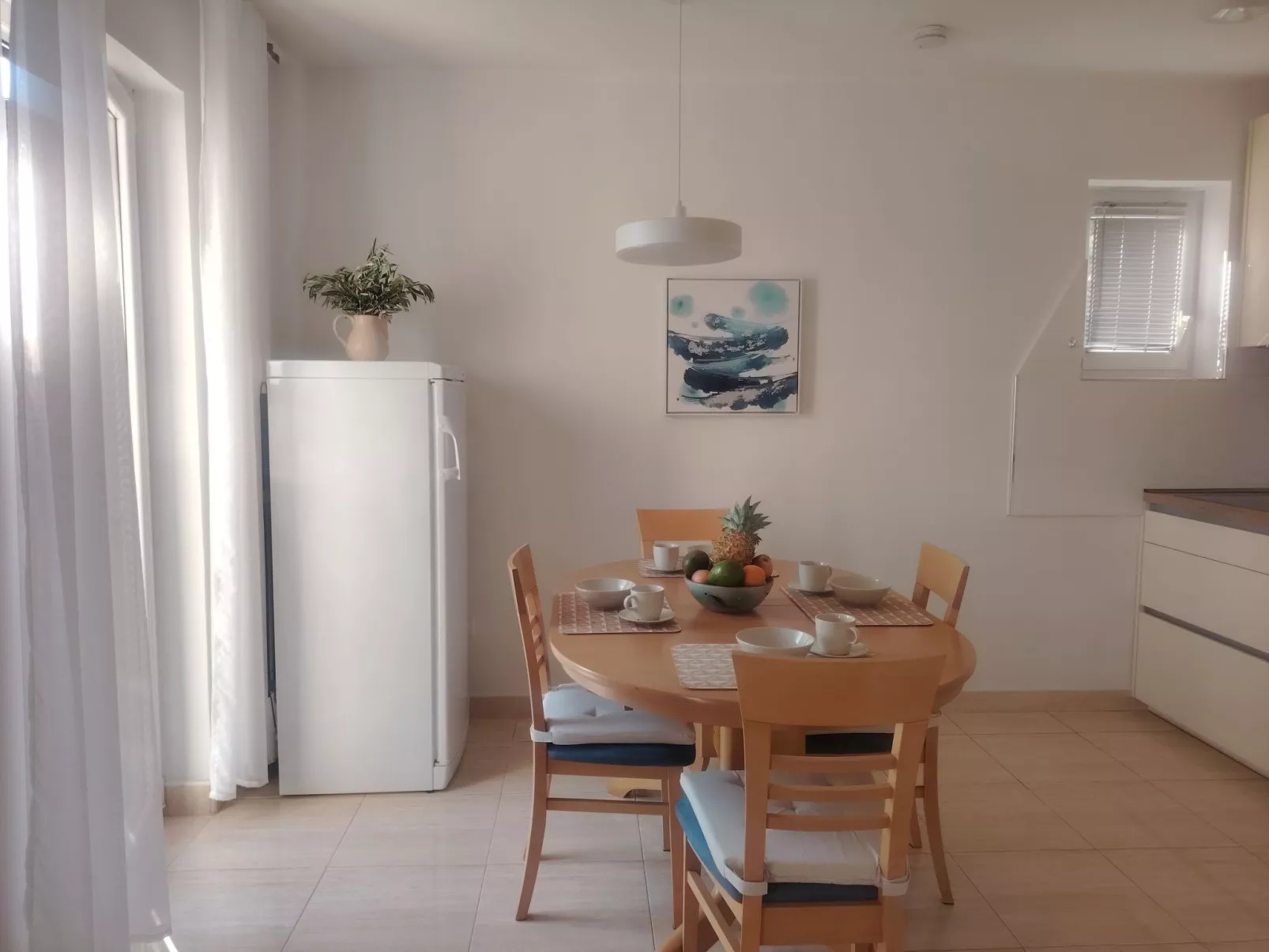 Mit Balkon und Meerblick-Inside