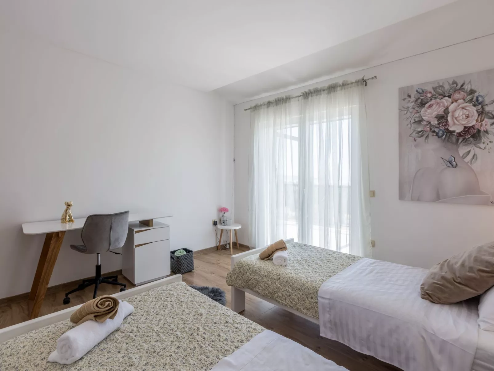 Villa Summertime-Image-tags.info