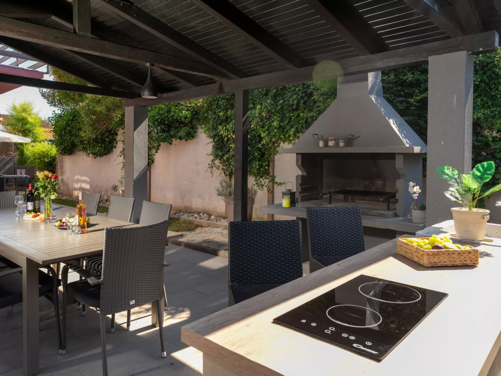 Casa Viola mit Pool, unweit von Lanterna Resort-Drinnen