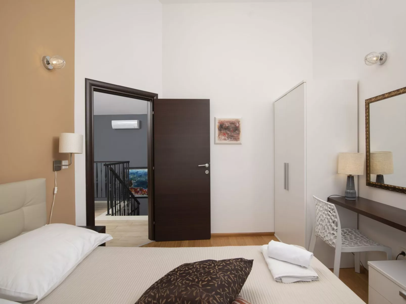 Villa Mason mit beheiztem Pool und Mini-Wellness-Dedans