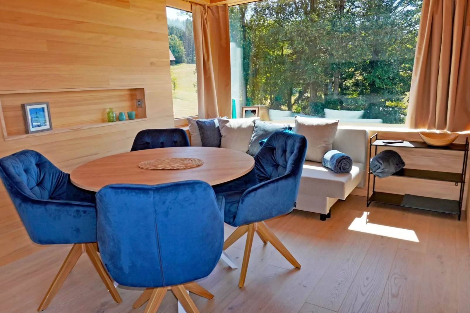 Haus Wasser-Dining room