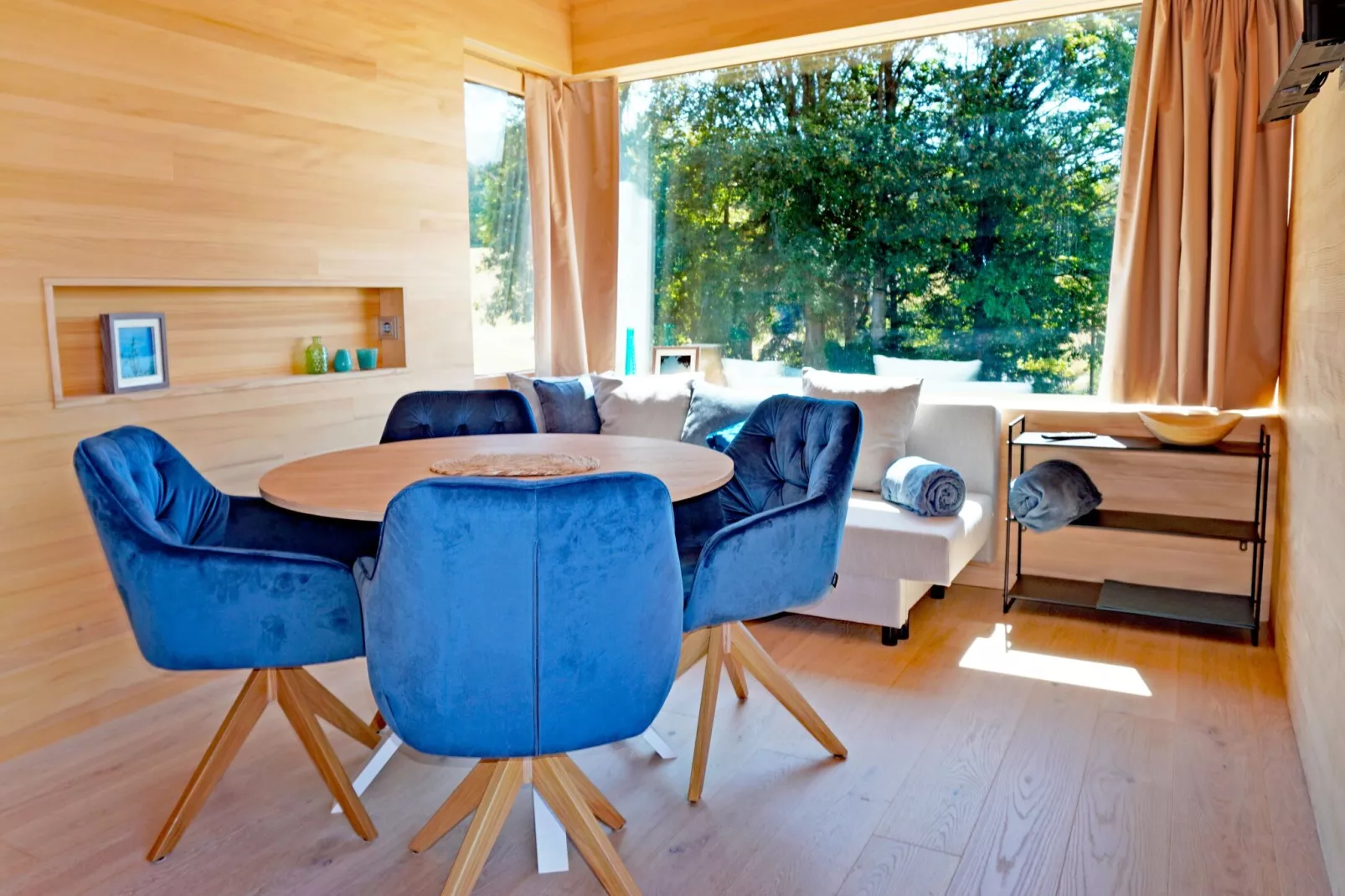 Haus Wasser-Dining room