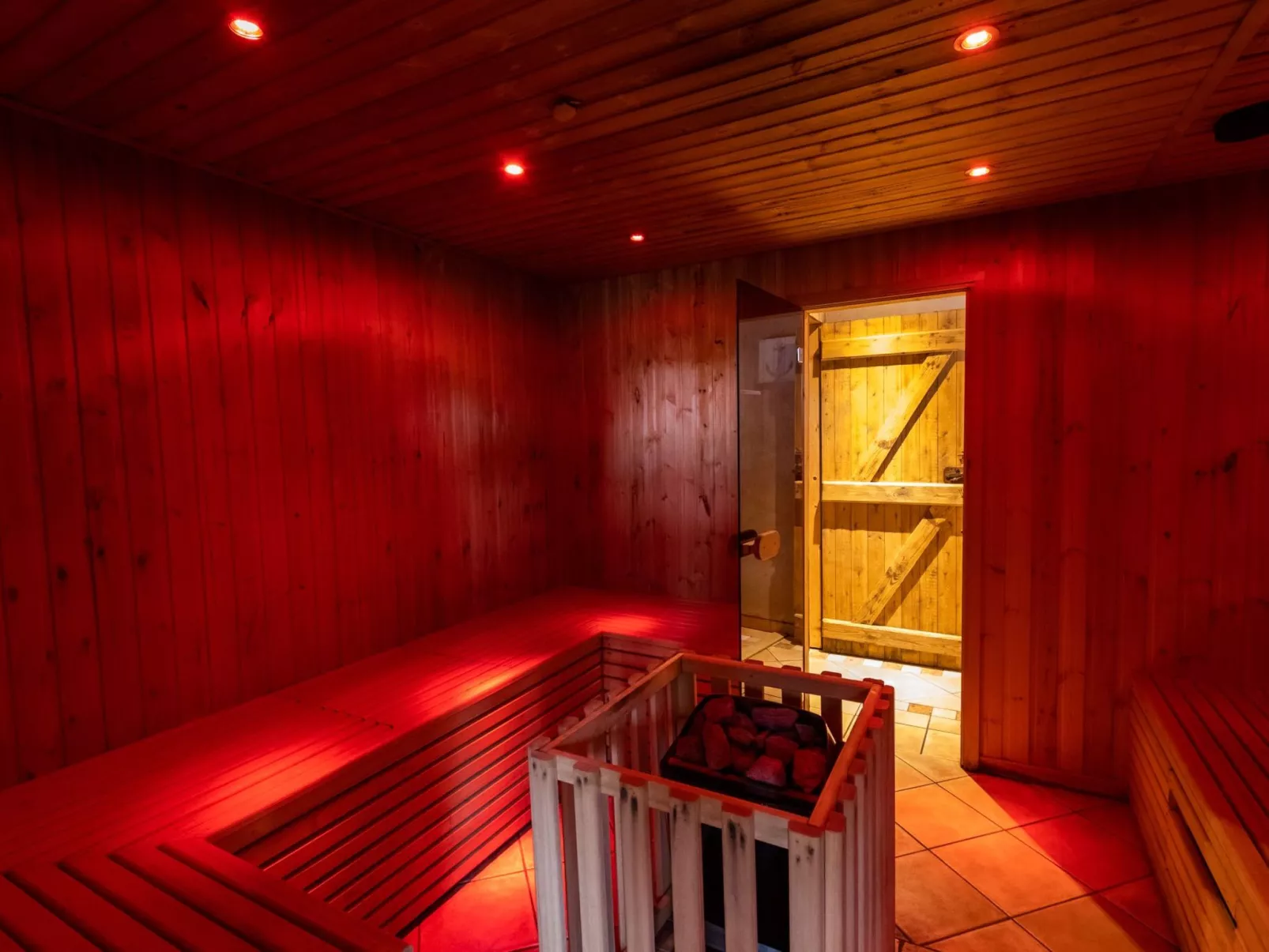 Villa BelleVue mit Wellness 34pers-Dedans