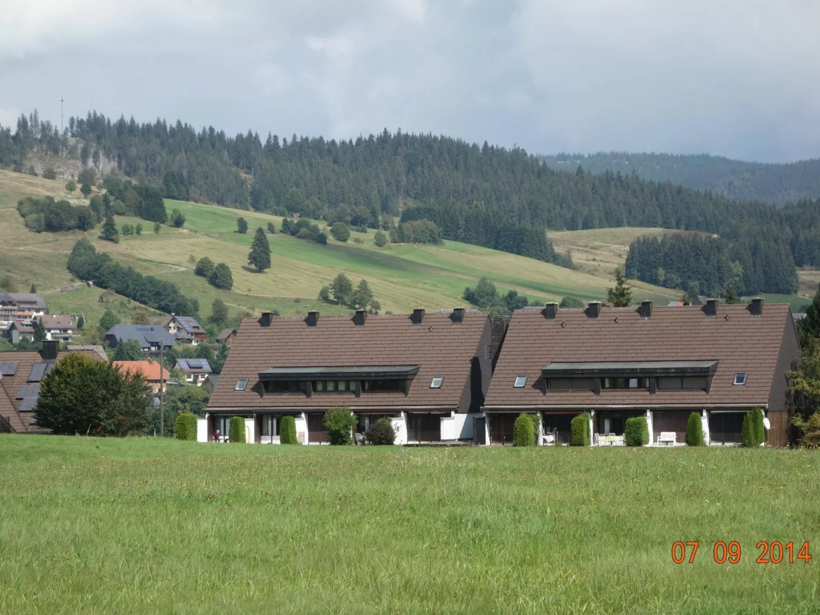 Mit Terrasse und offenem Kamin-Outside