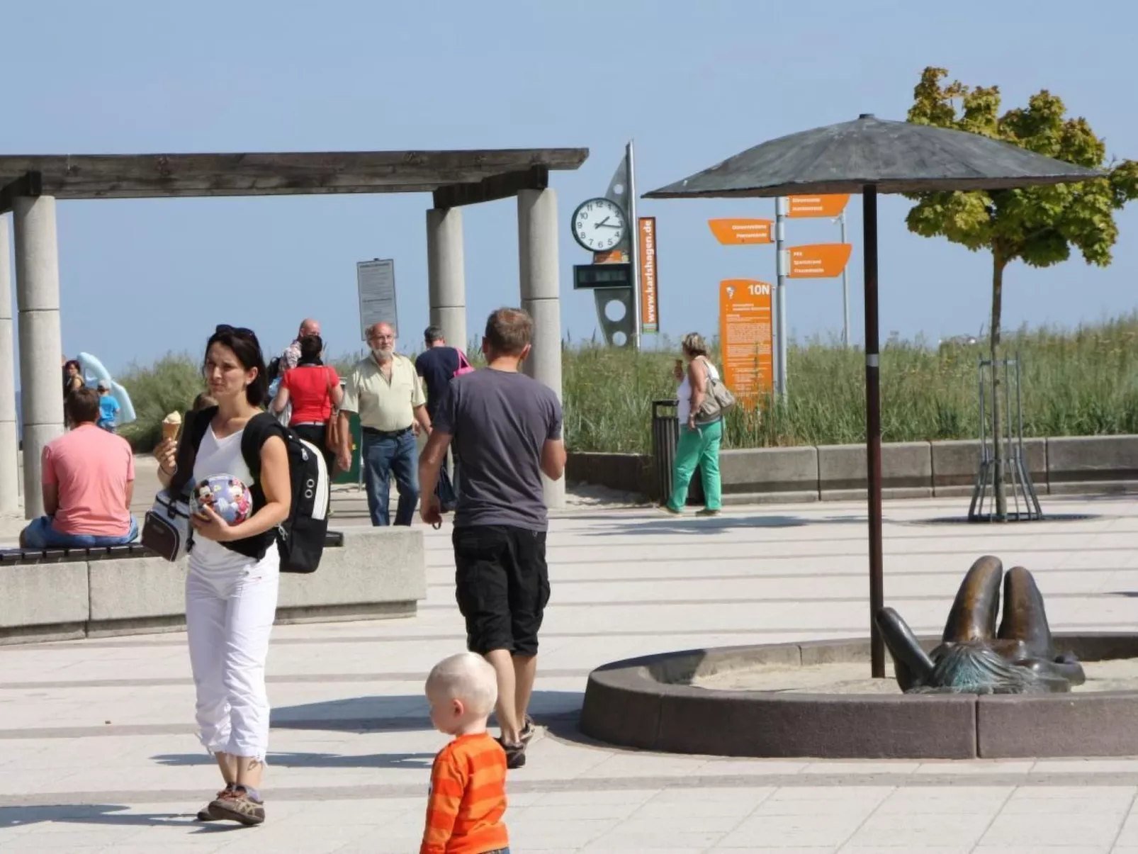 "Haus zum Kapitän"-Draußen