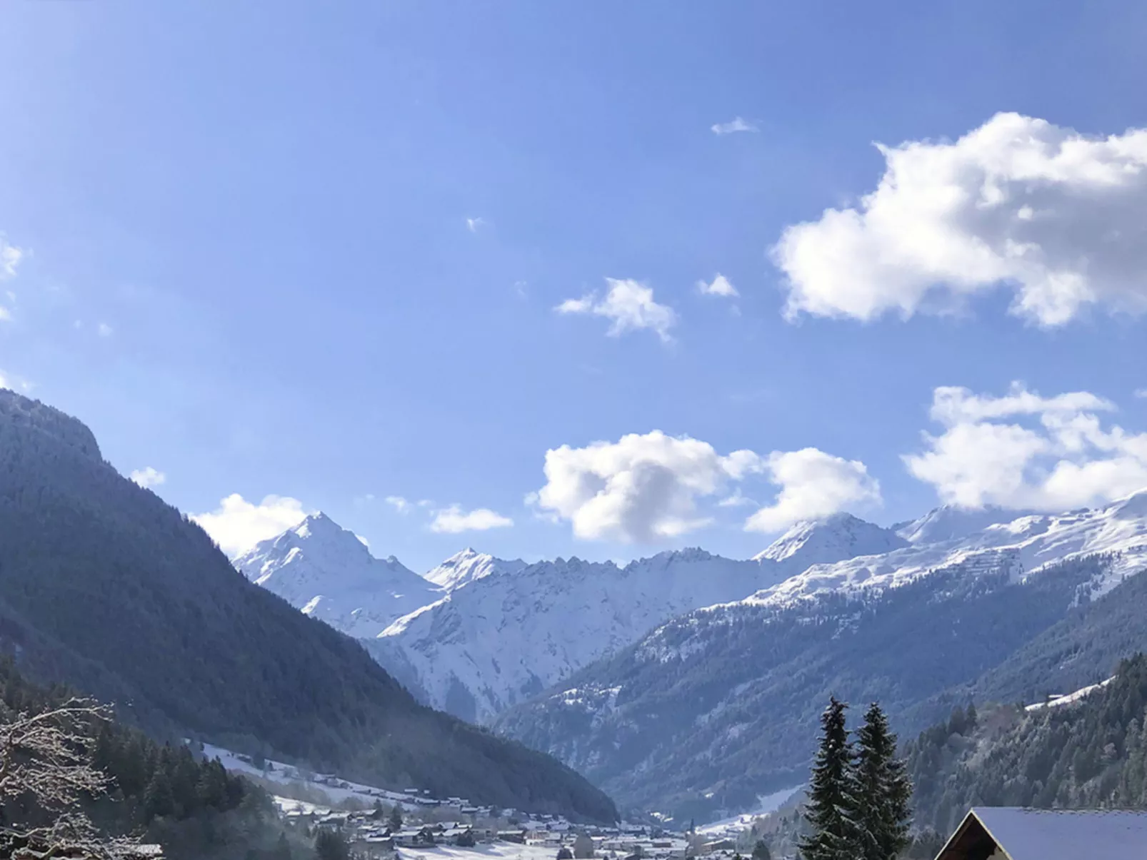 Montafoner Bauernhaus in Gortipohl-Outside