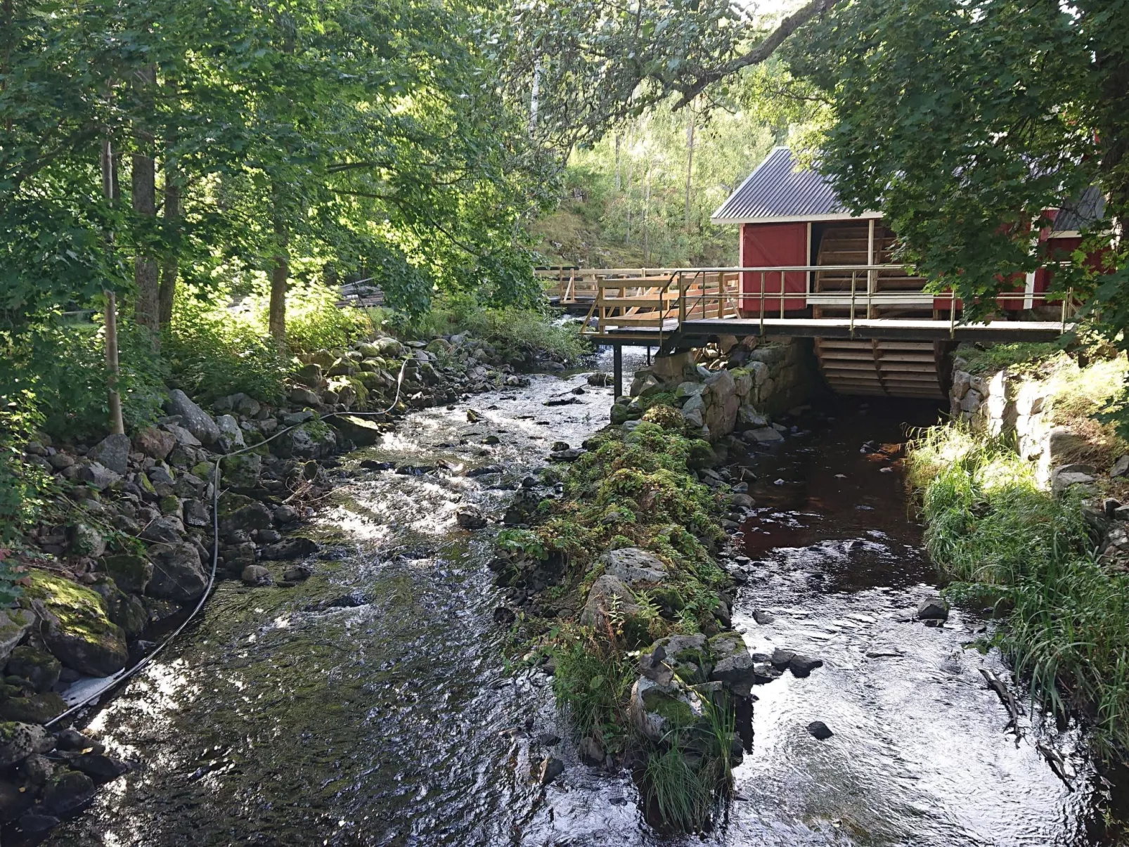 Familienfreundliches Ferienhaus mit großem Garten-Dehors