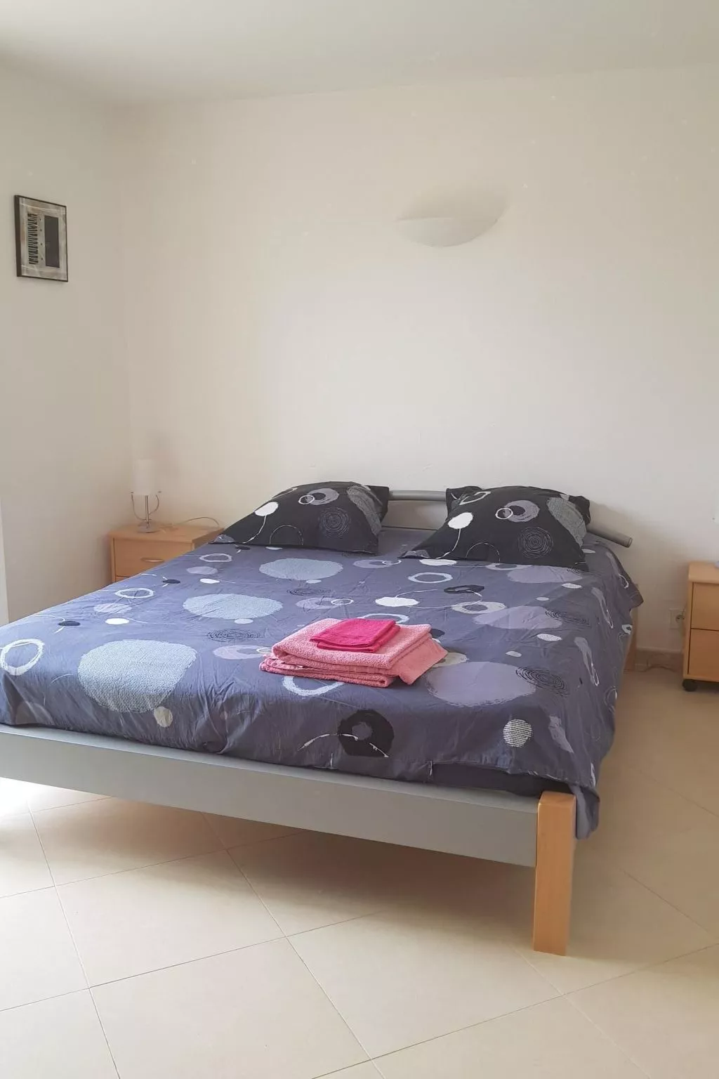 Die Sonne der Côte d'Azur-Drinnen