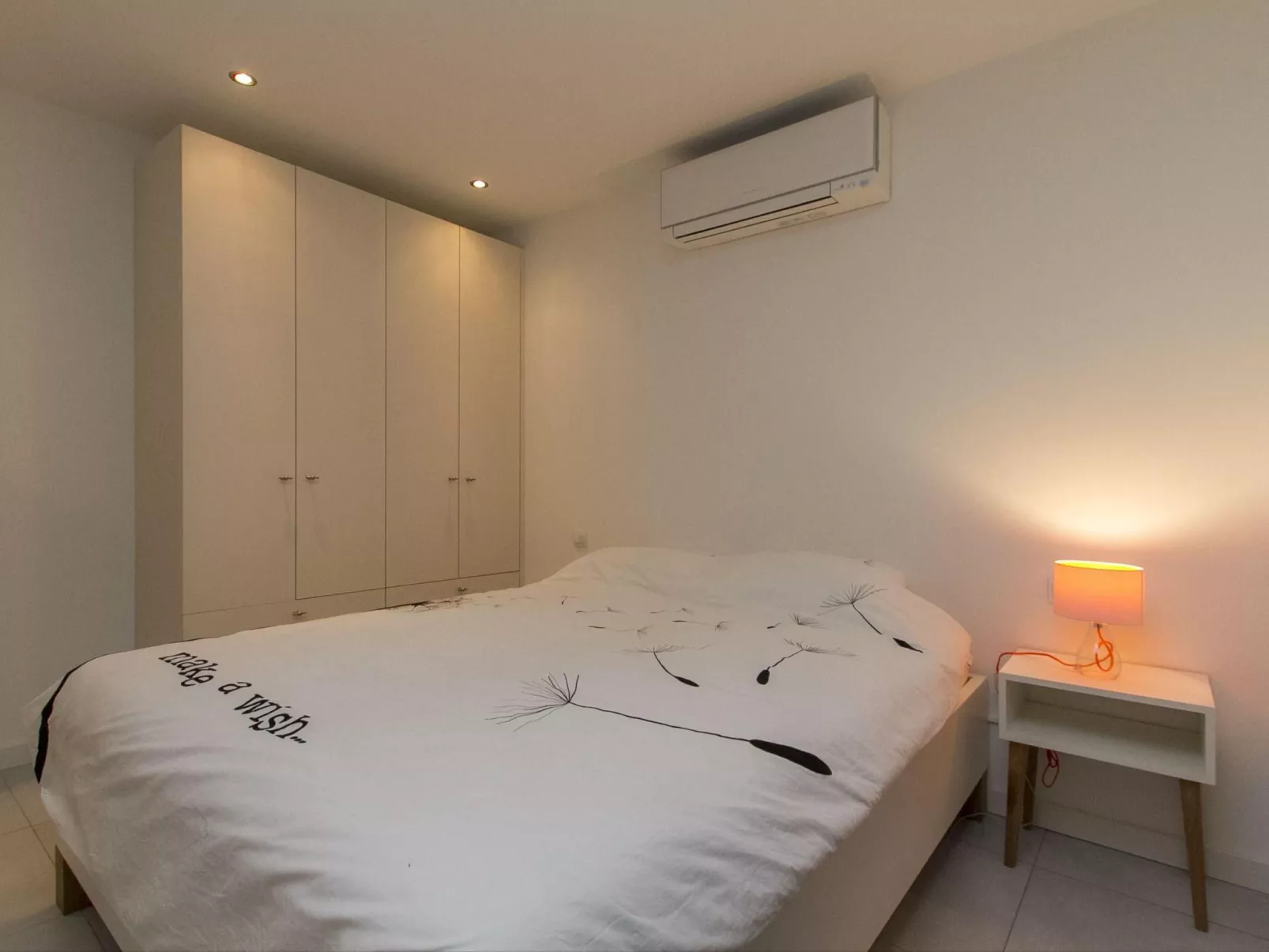 Villa mit Pool-Inside