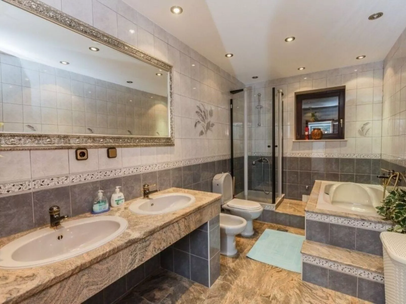 Gasthaus Lazeta-Inside