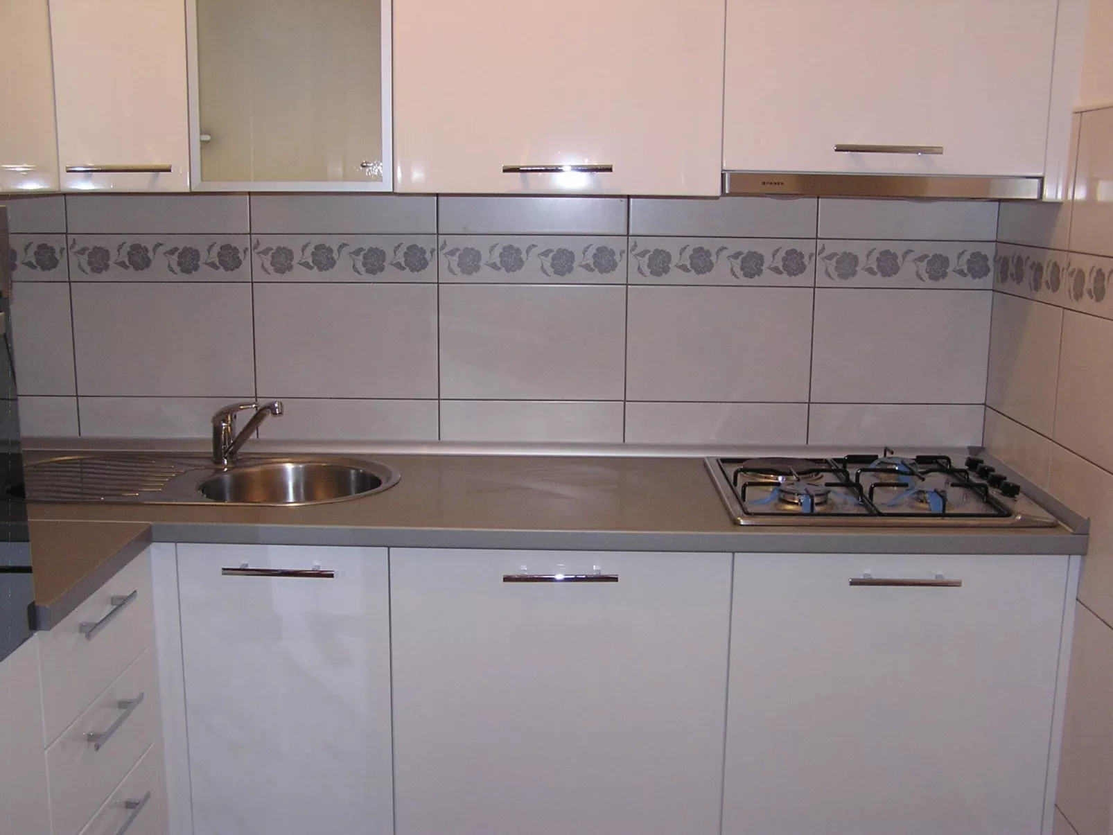 Zwei-Zimmer-Wohnung Radosav-Drinnen