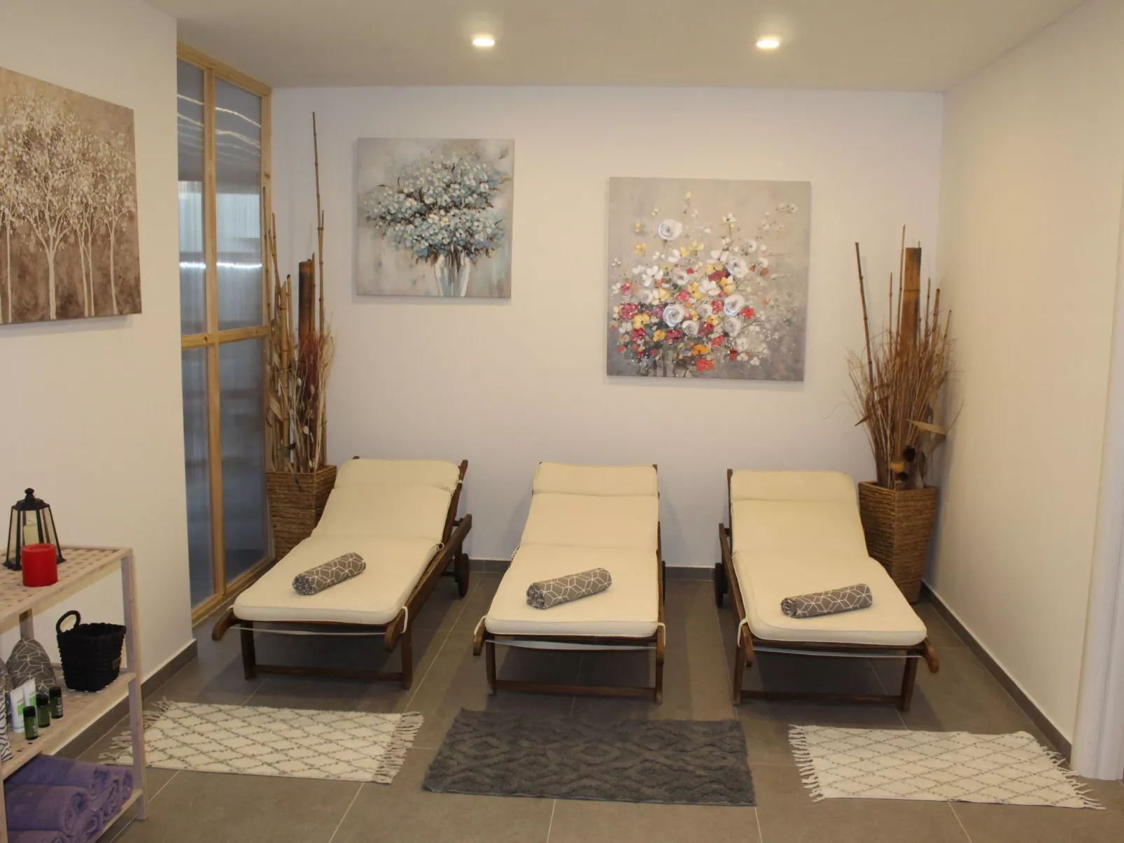 Neue New Villa Lana 40m2 Schwimmbad, Sauna, Whirlpool-Inside