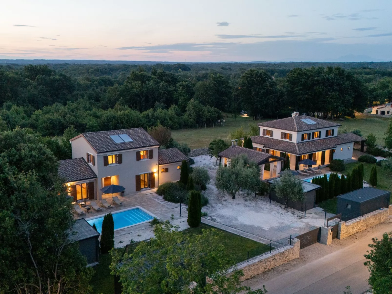 Villa Bonassini-Outside