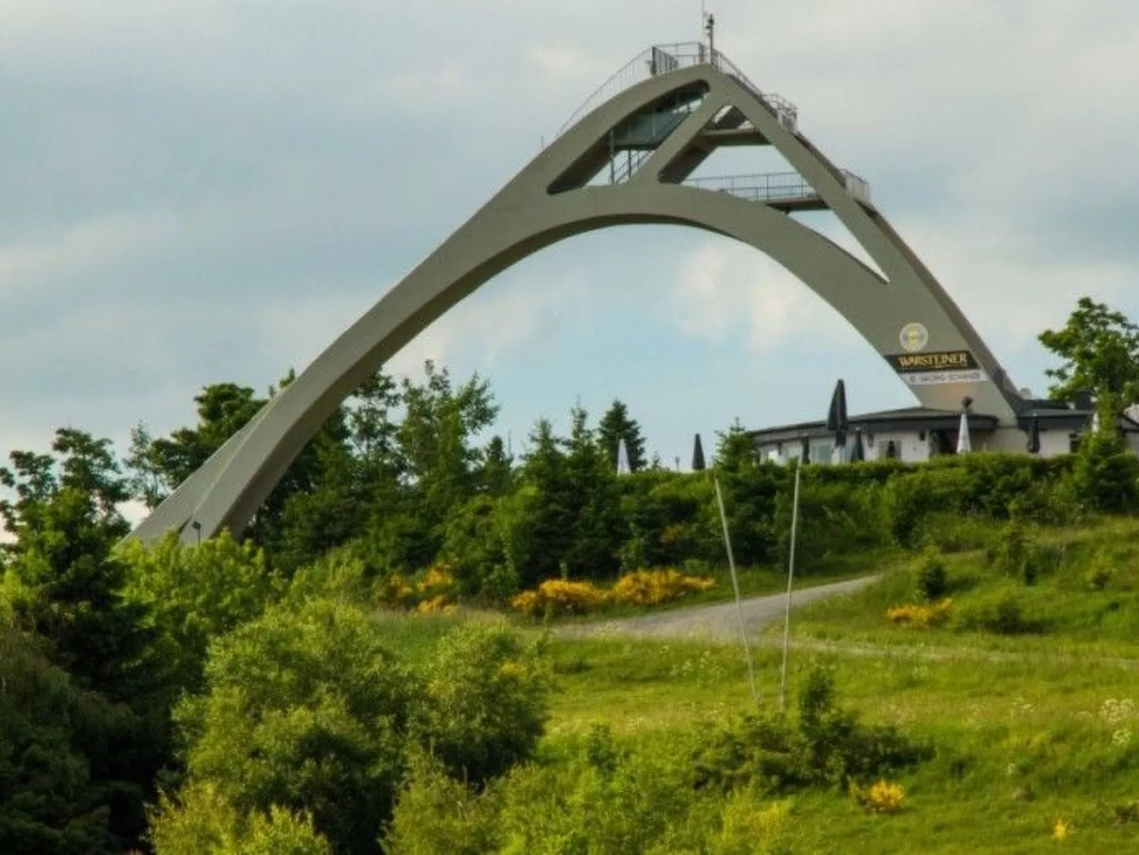 Mit eigener Terrasse-Outside