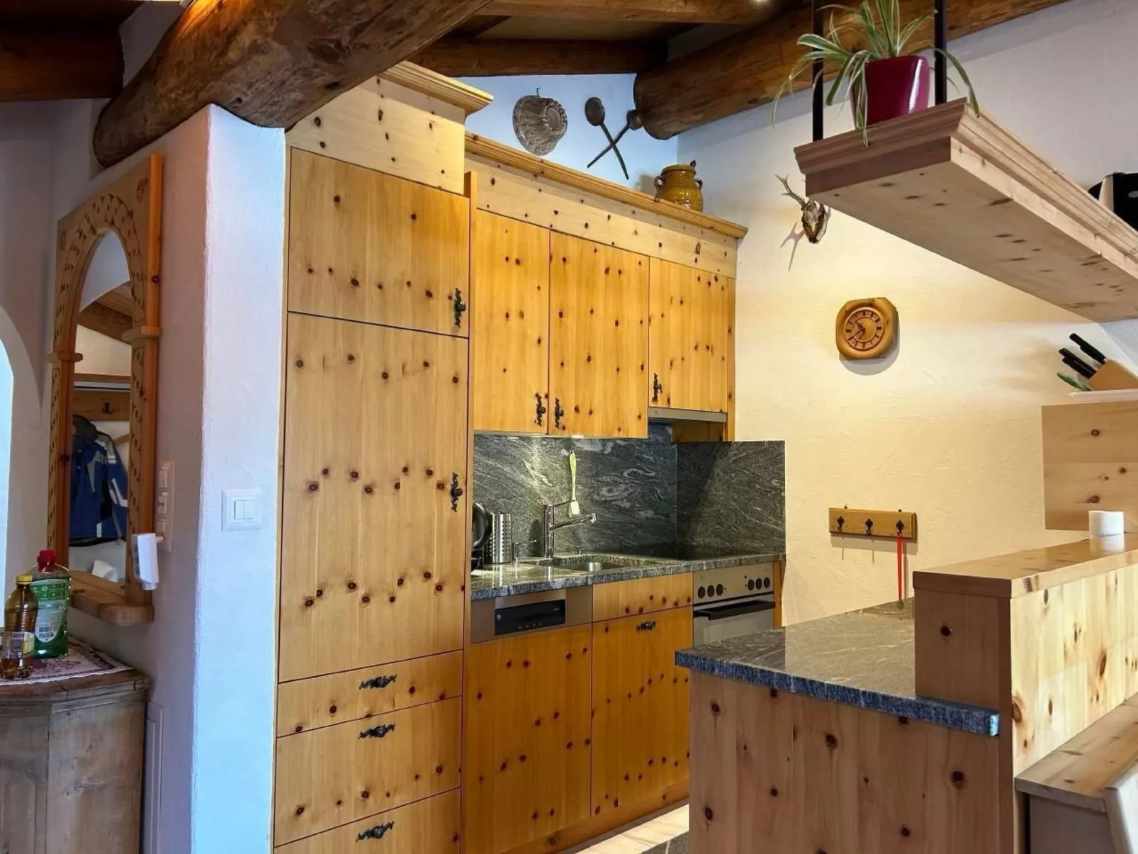 Engadin 2 1/2 Zi-Wg-Dedans