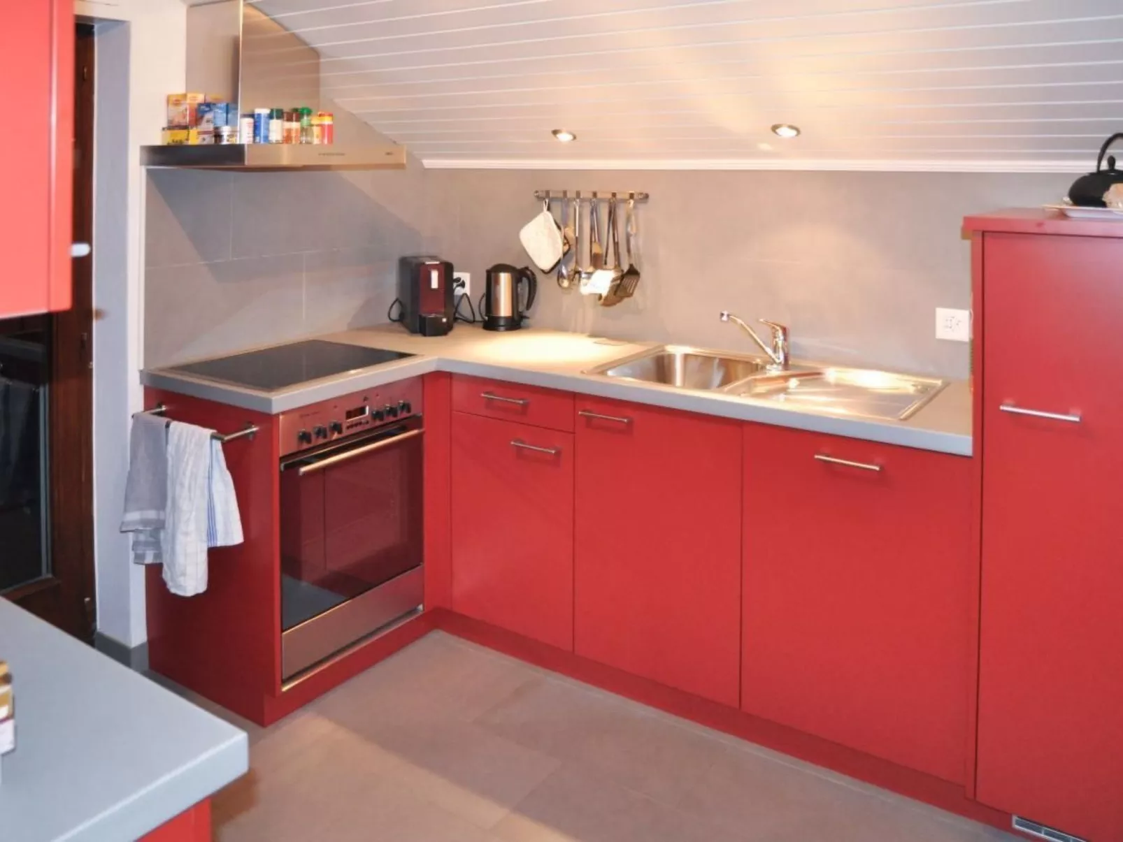 Komfortable Wohnung mit Aussicht-Image-tags.info