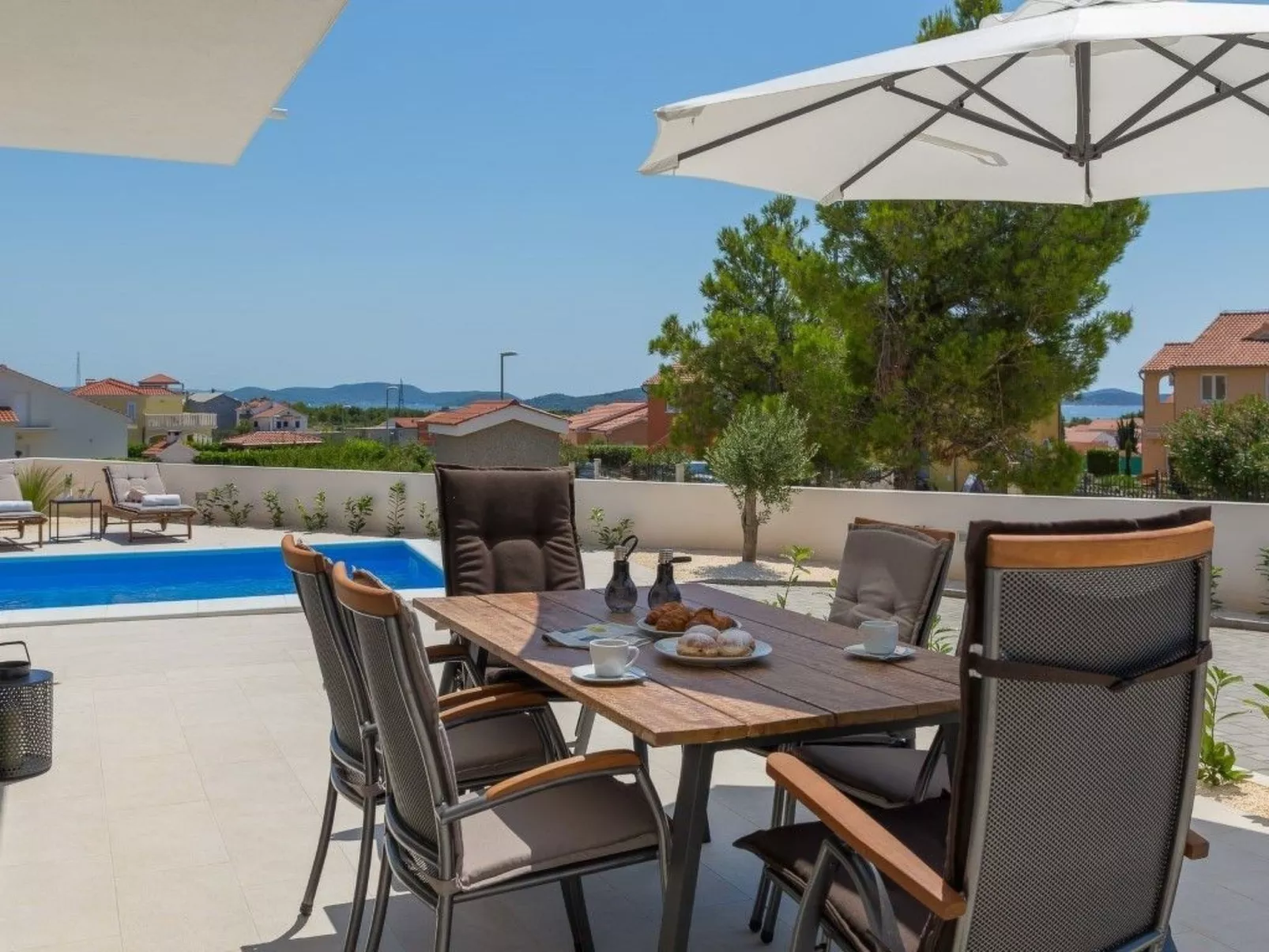 Schöne Villa Bettina in Vodice-Dehors