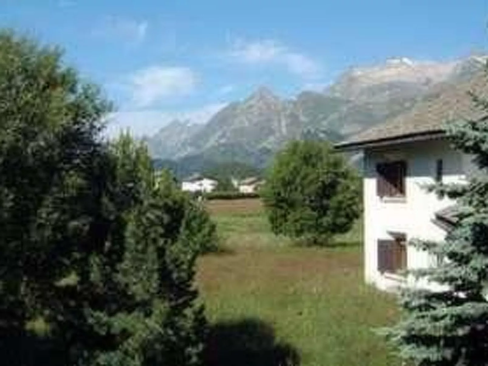 Chesa Arnica 3-Draußen