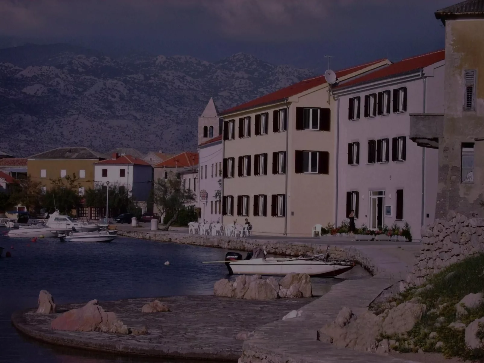 Mit Meerblick in Vinjerac-Draußen