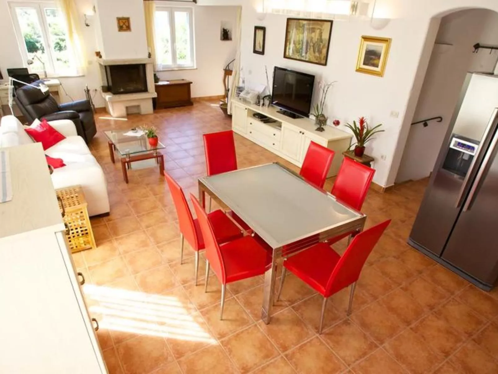  Angelina mit Pool & Sauna-Image-tags.info