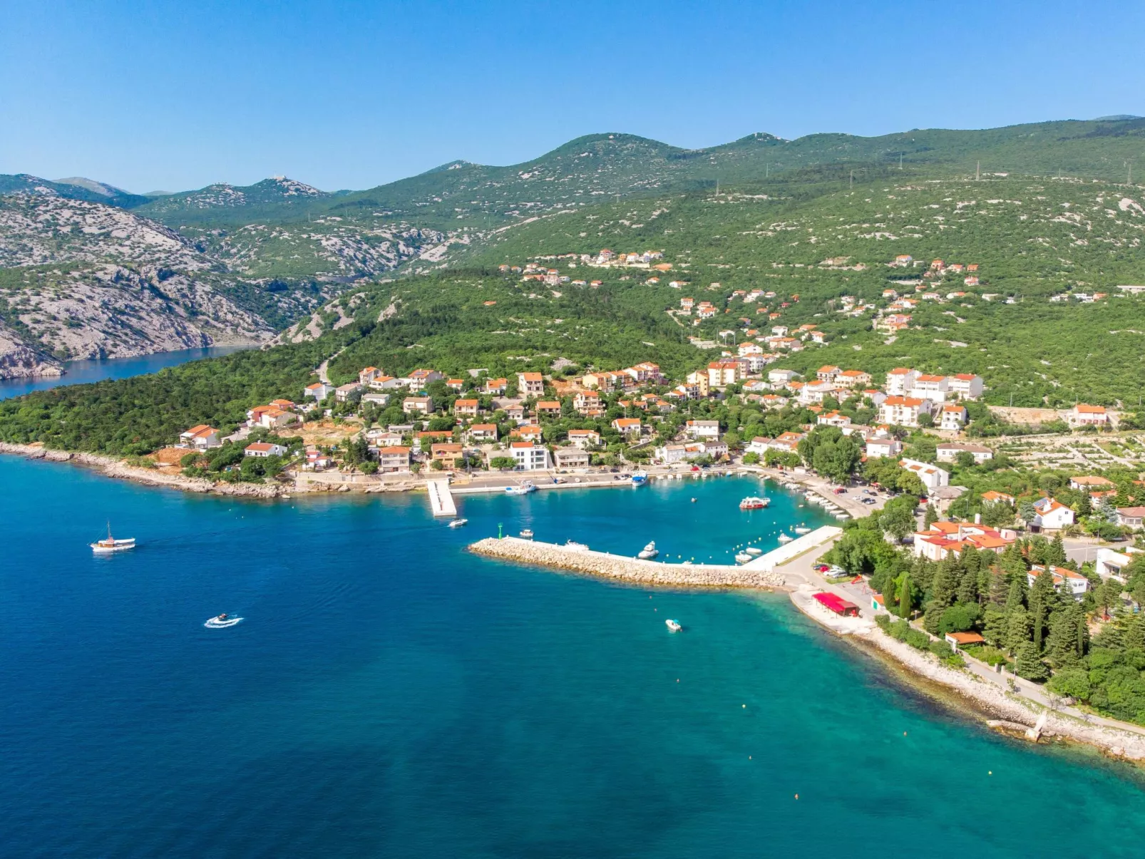 Mobilheim "Adria Family" mit Pool-Area