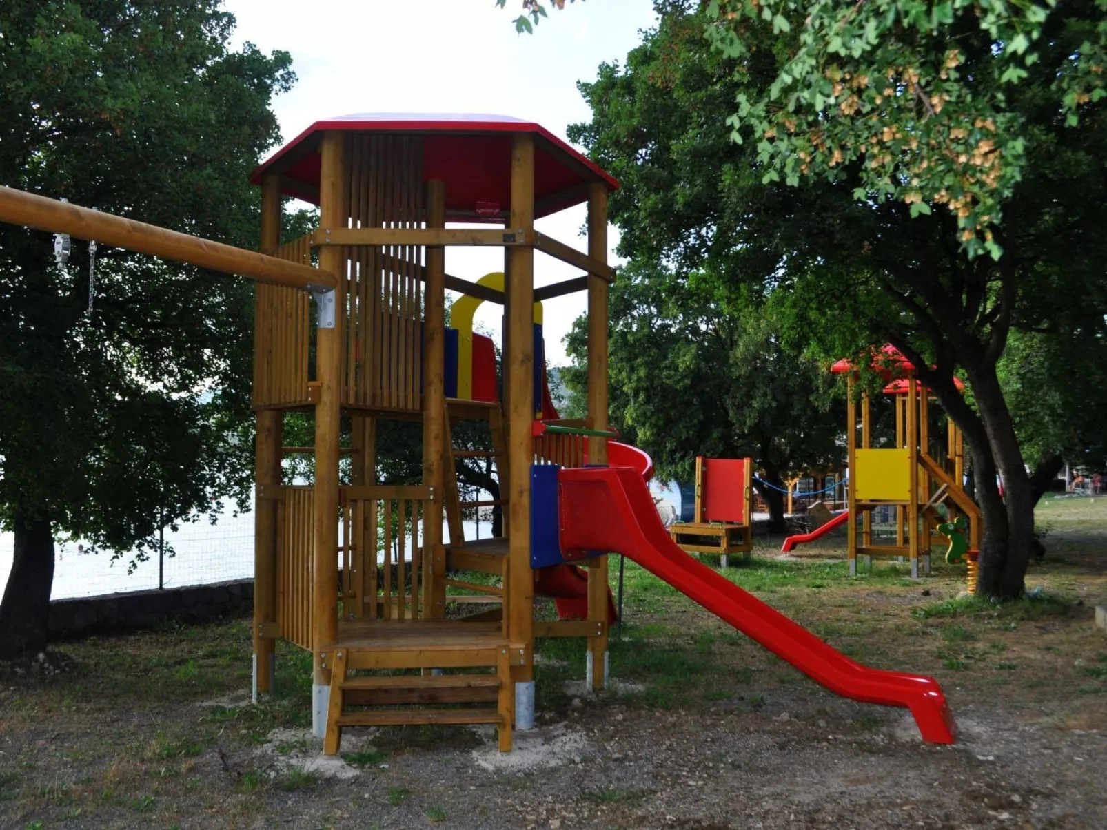 Mobilheim "Queen Campagna" mit gemeinschaftlichem Pool-Image-tags.info