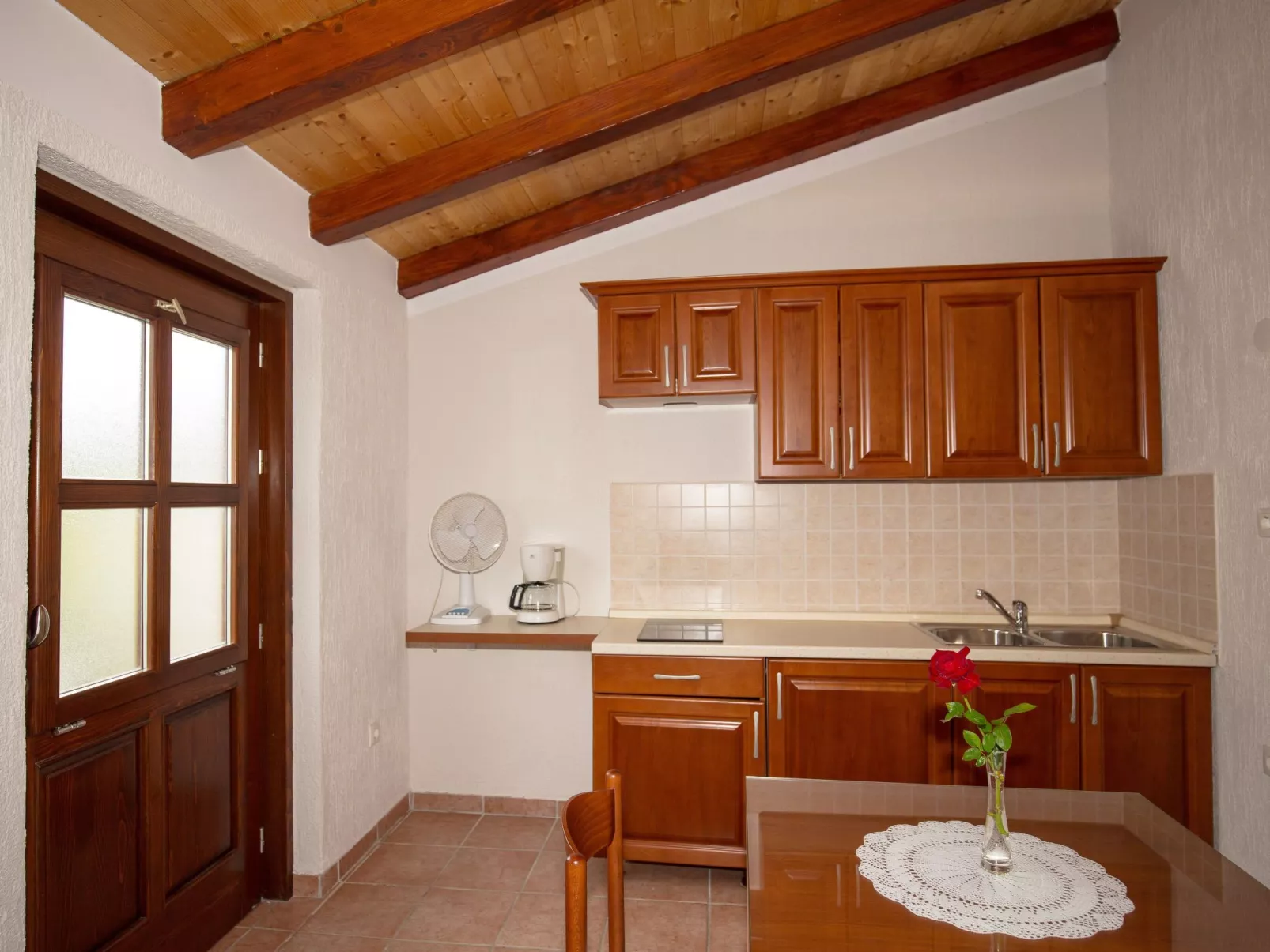 Studio mit Garten-Drinnen