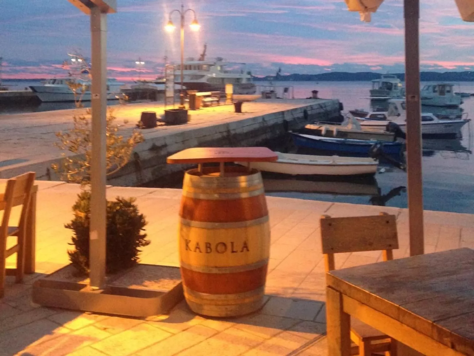 In Pula mit Grill, Terrasse und Garten-Dehors