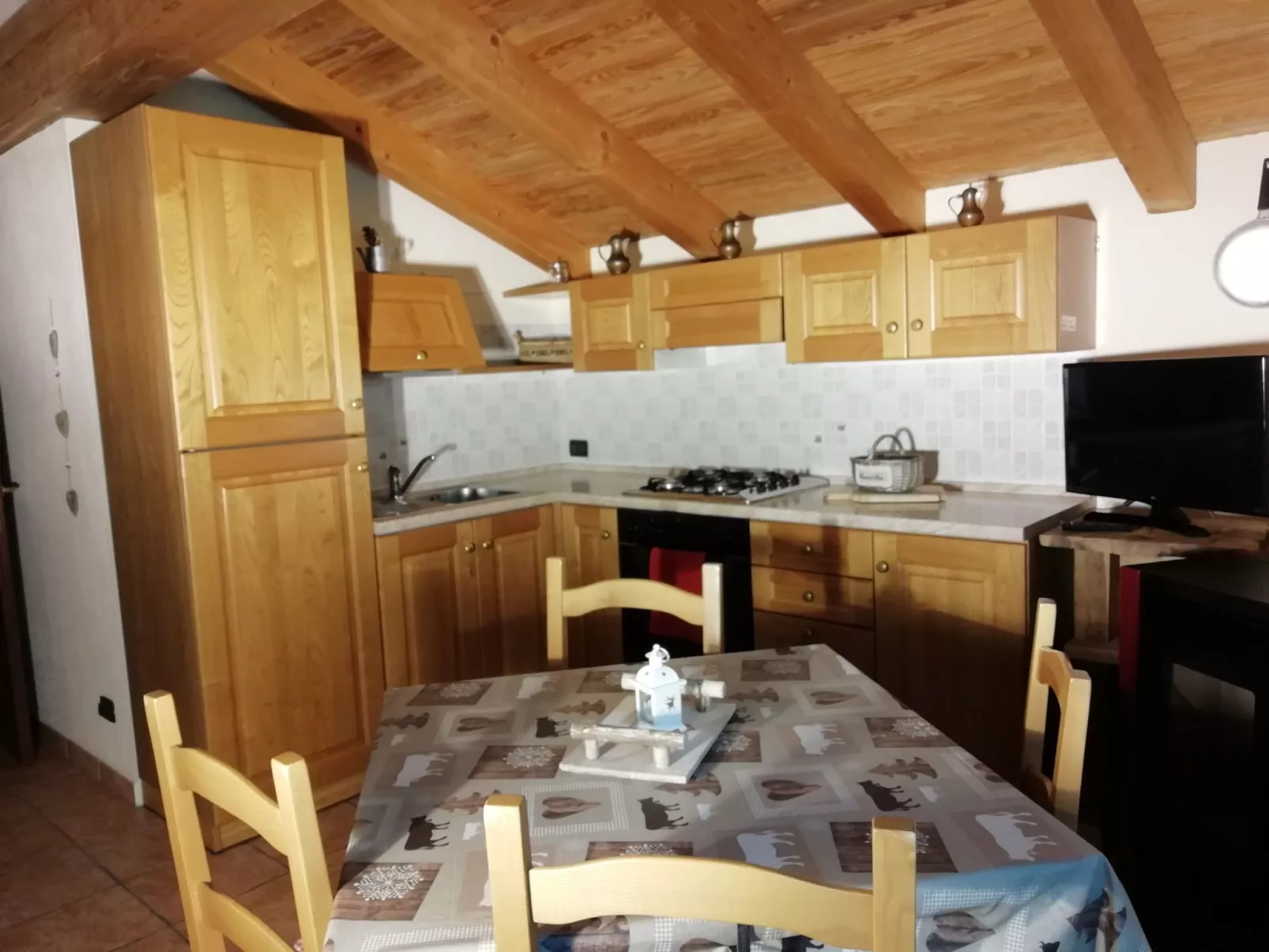 Helle, panoramische Wohnung in den Alpen.-Inside