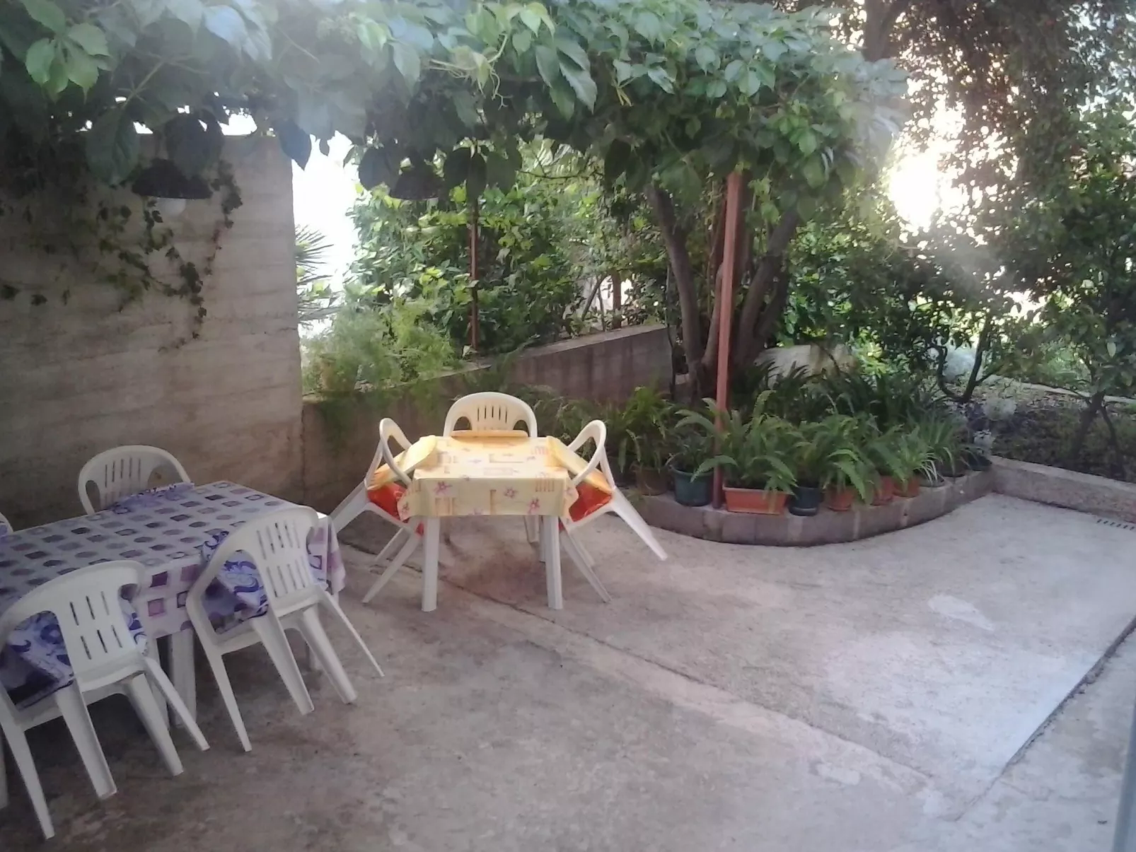 In Stari Grad-Draußen