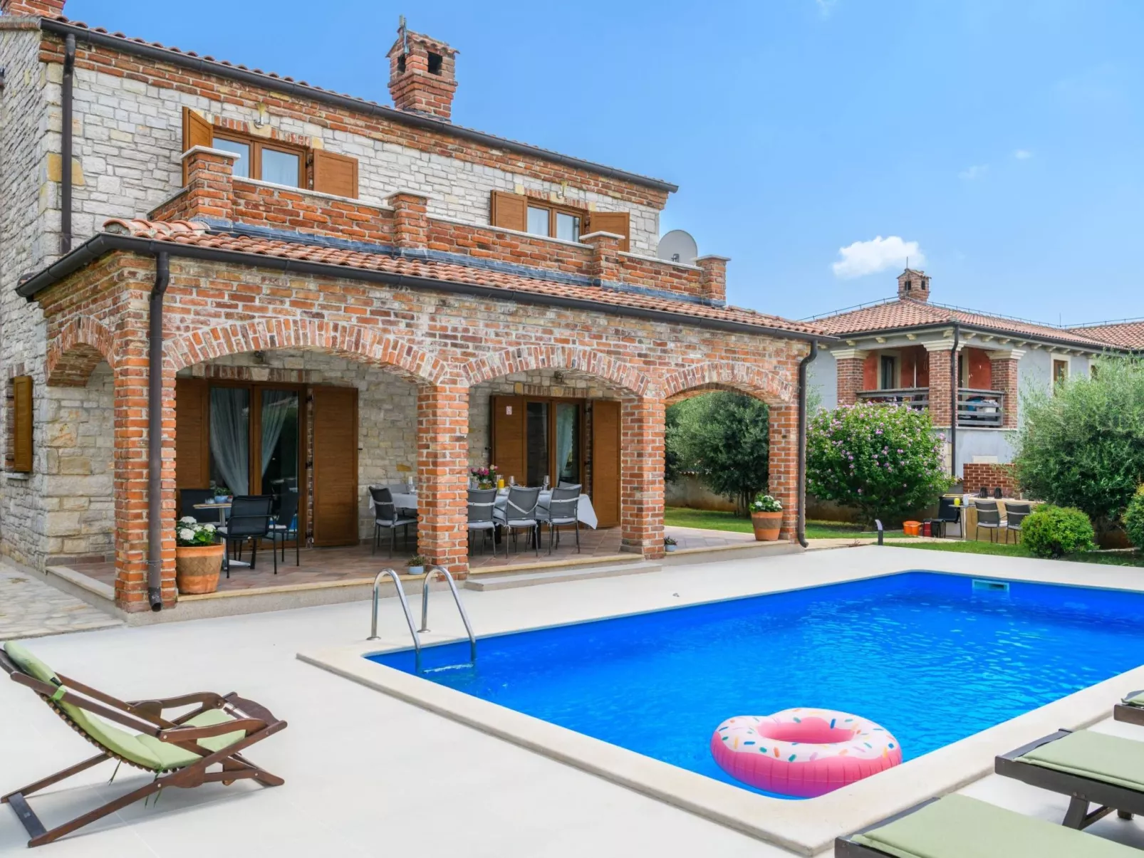 Villa Amani-Draußen