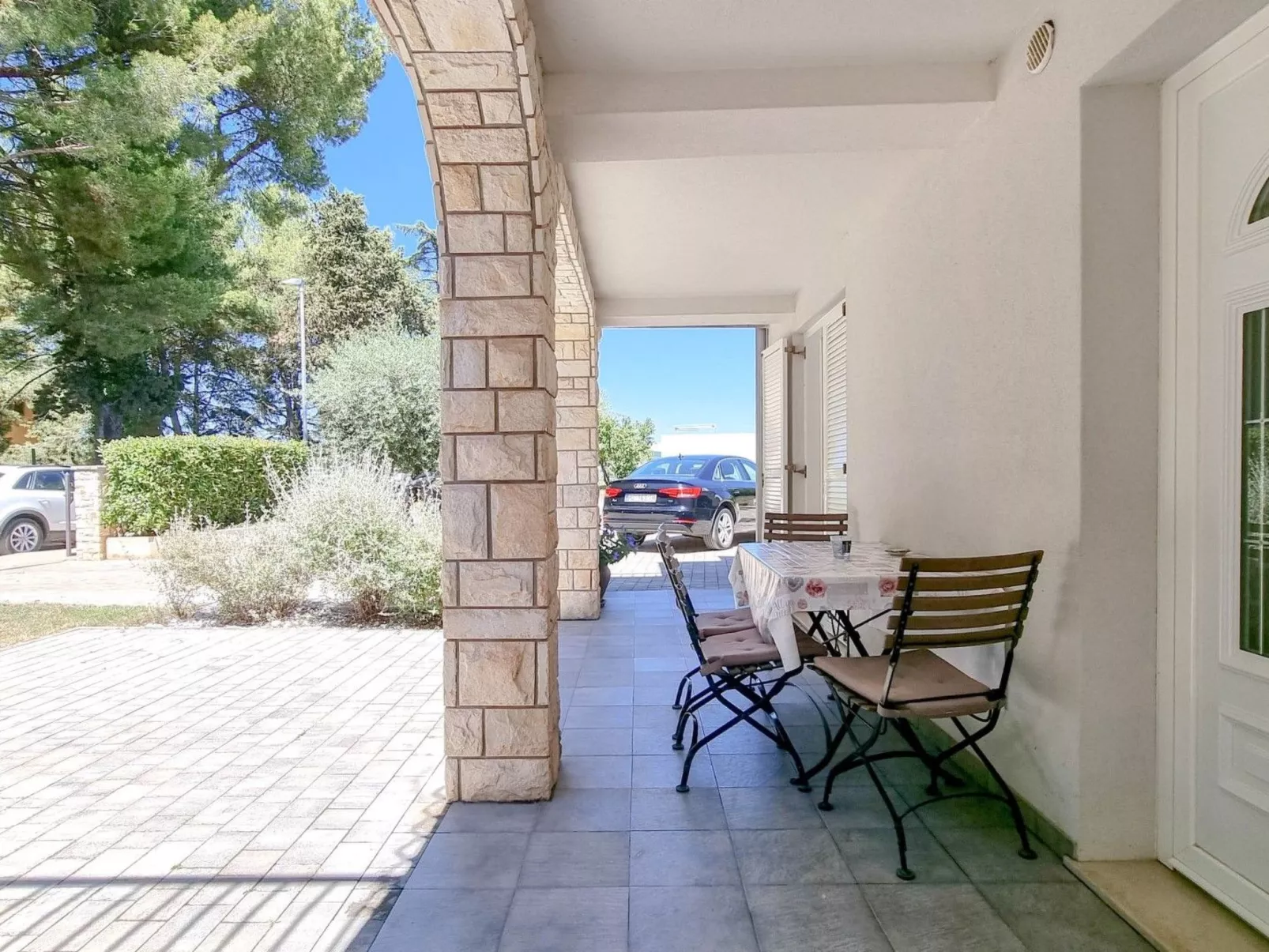 Für 4 Personen ca. 80 m&sup2; in Novigrad, Adriaküste Kroatien (Westküste von I-Draußen