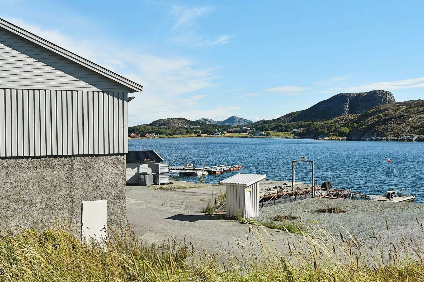 60732 - STOR BOENHET-Water view