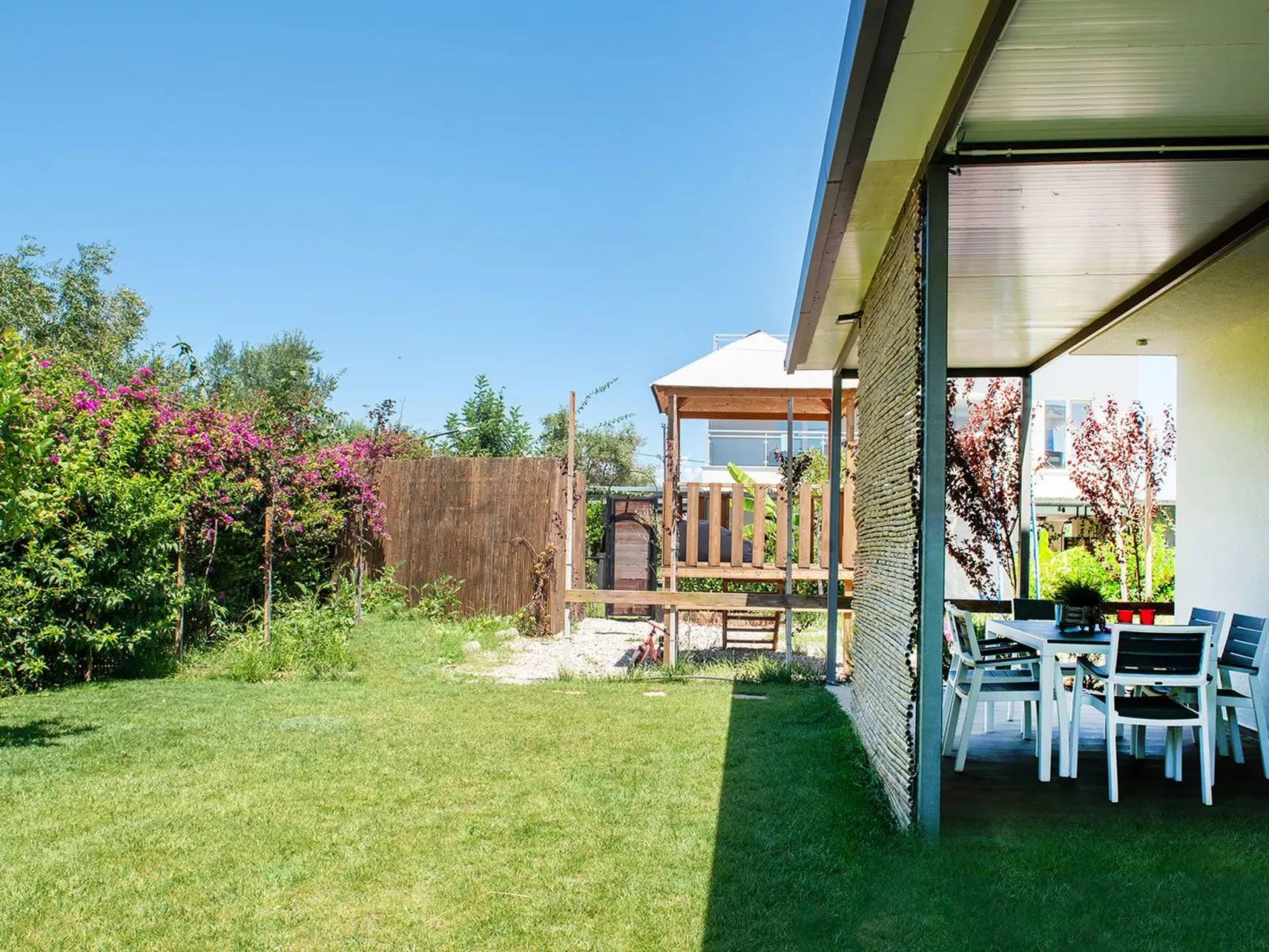 Geräumige Familienvilla, privater Pool und Garten-Dehors