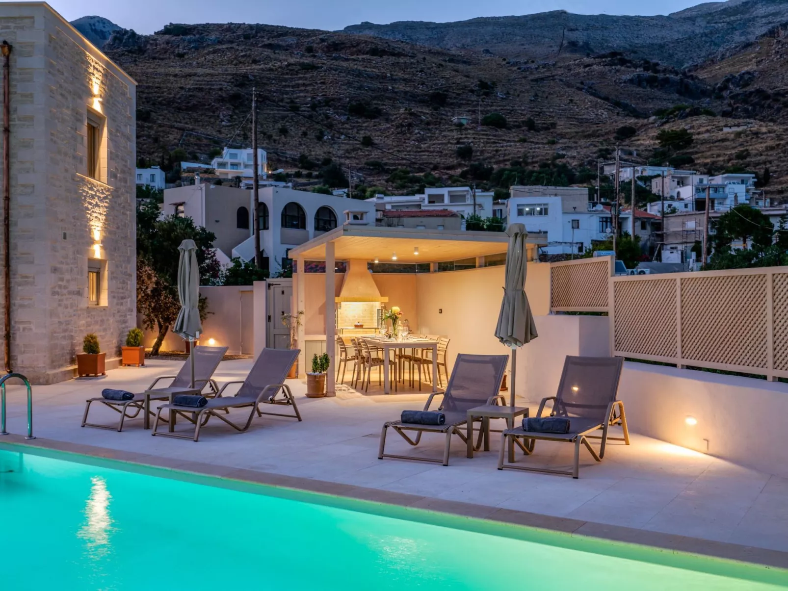 Aloni-Villa-Draußen